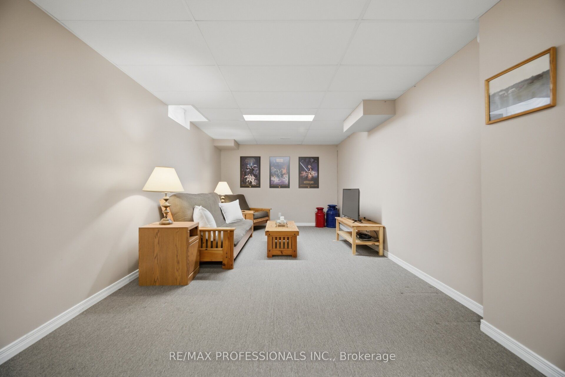 6081 Fullerton Crescent Property Photo 35