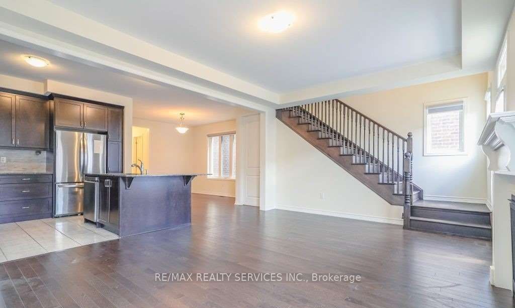 4 Divers Road Property Photo 14