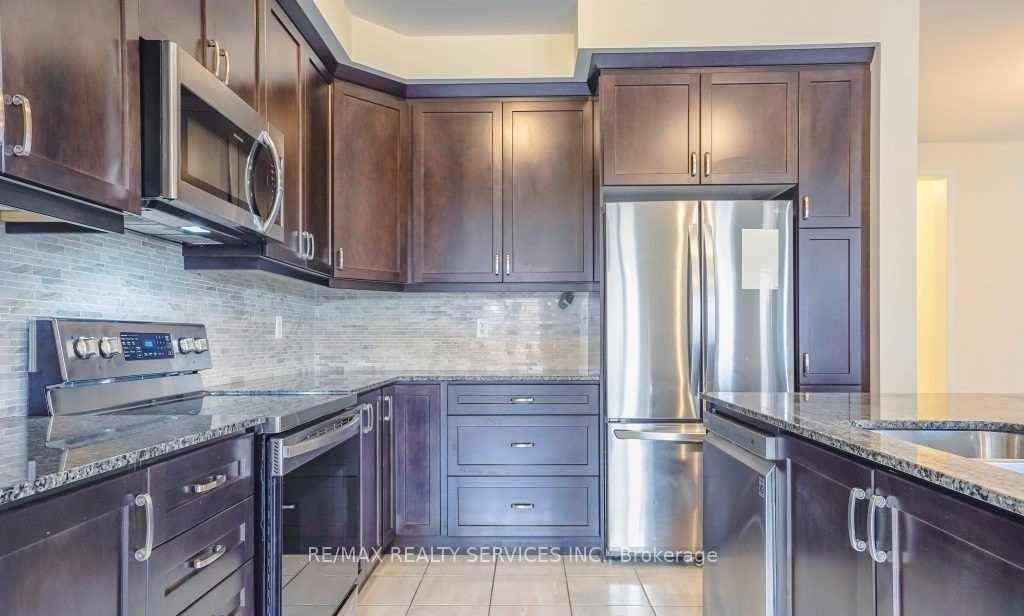 4 Divers Road Property Photo 18