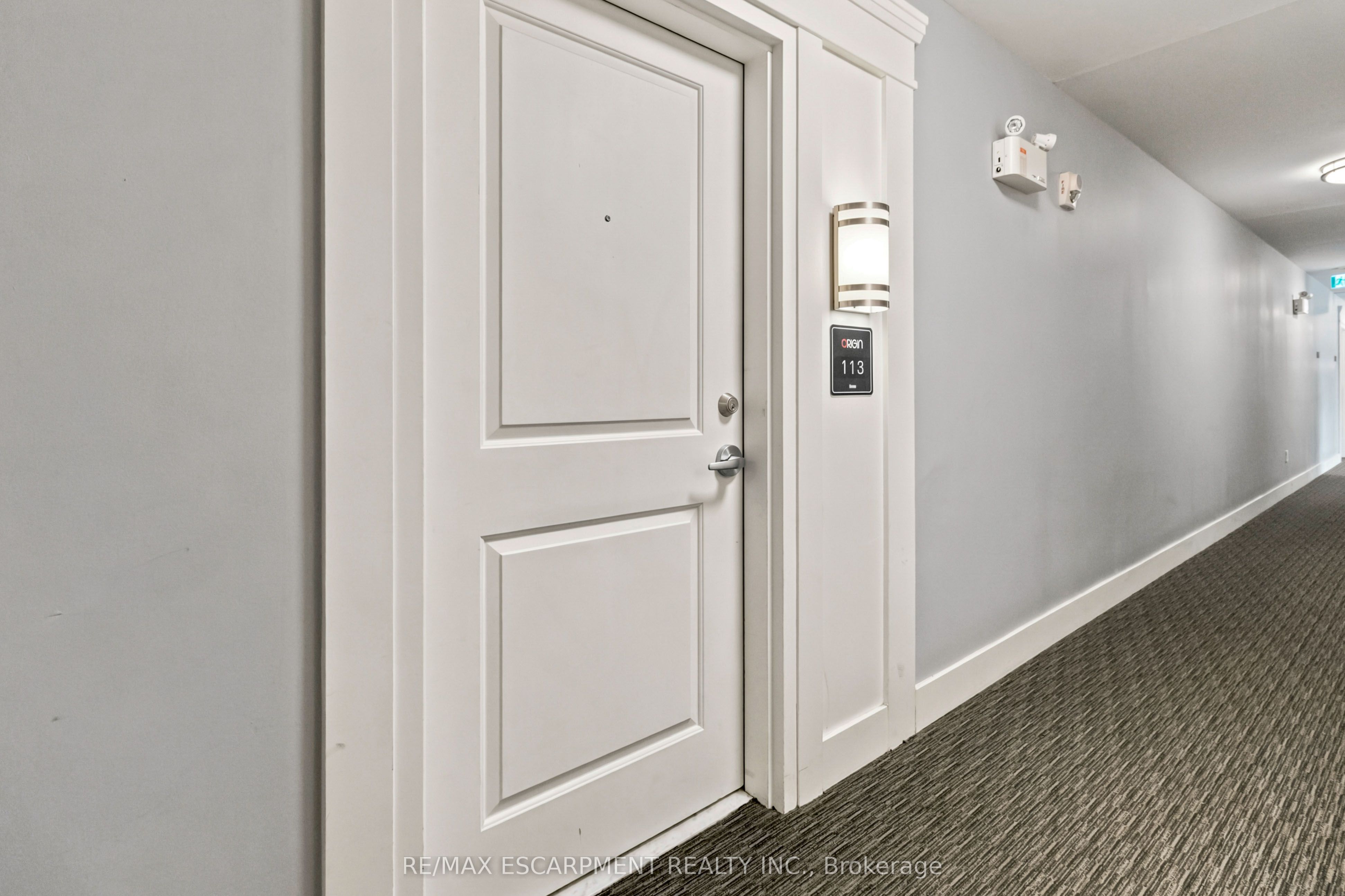 630 Sauve Street 113 Property Photo 3