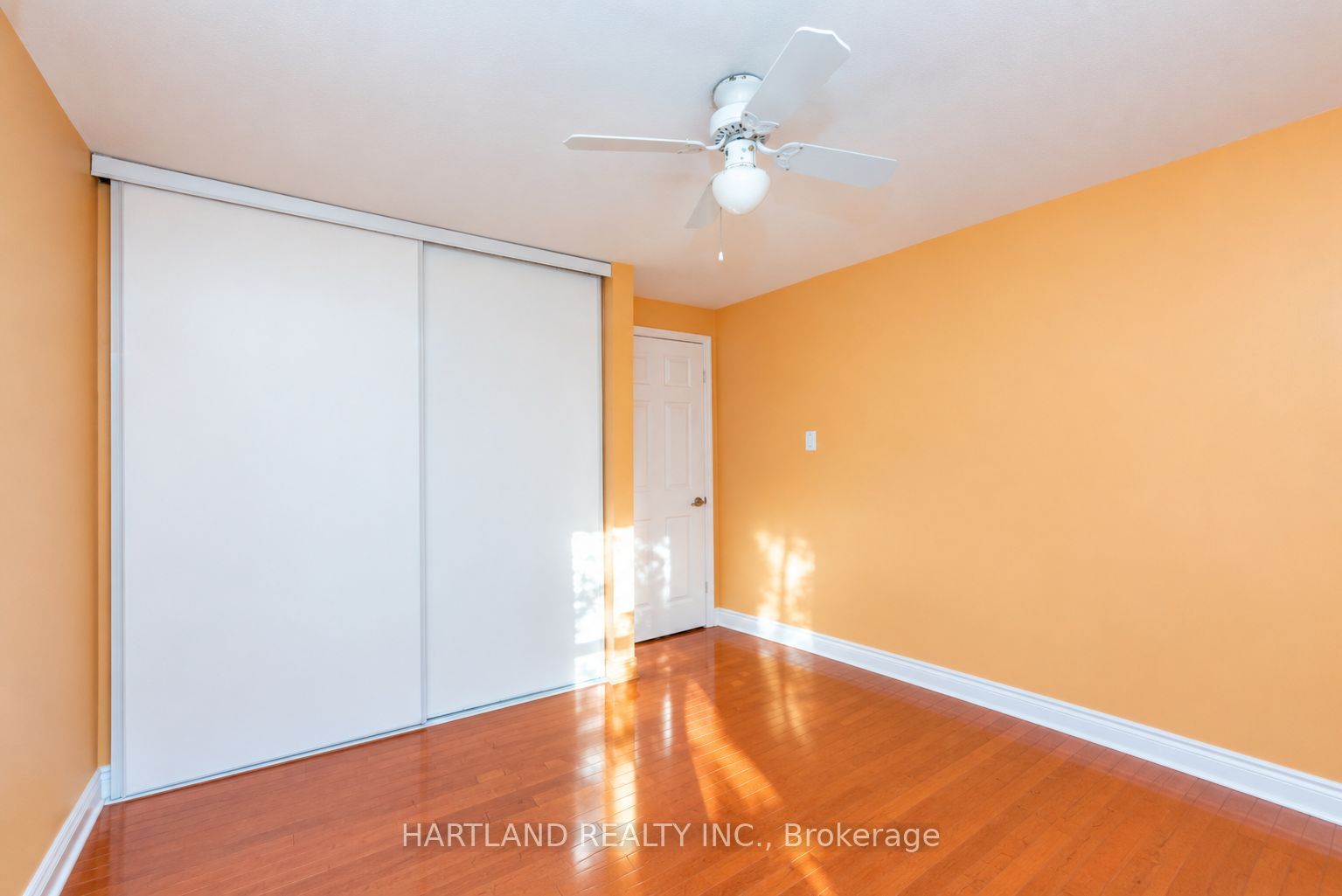 405 Hyacinthe Boulevard 50 Property Photo 25