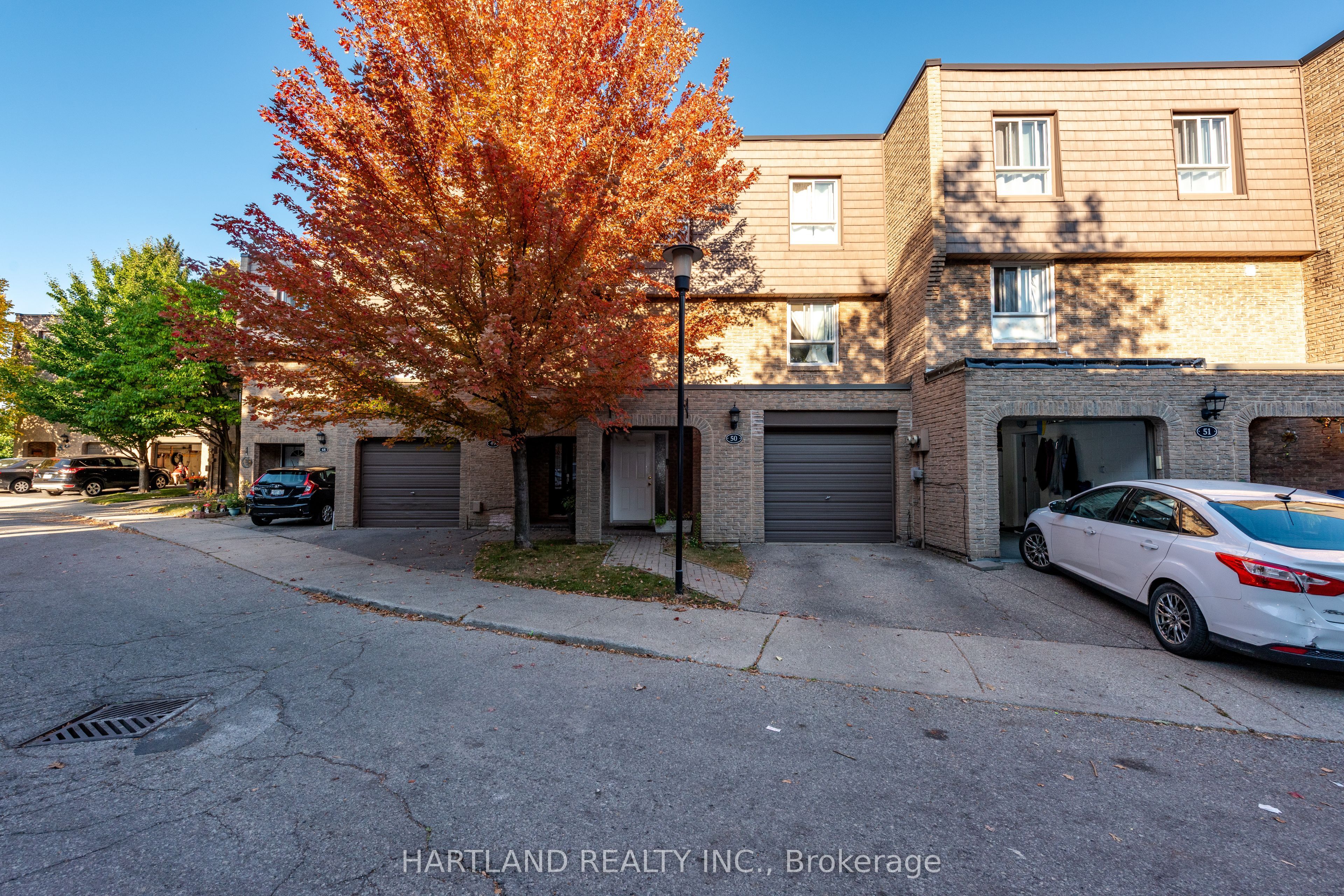 405 Hyacinthe Boulevard 50 Property Photo 36