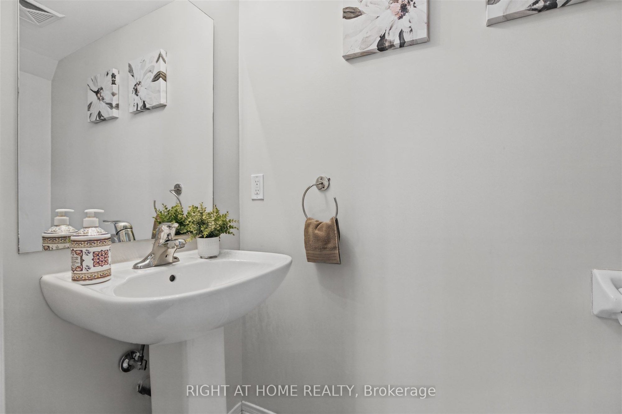 130 Widdicombe Hill Boulevard 416 Property Photo 19