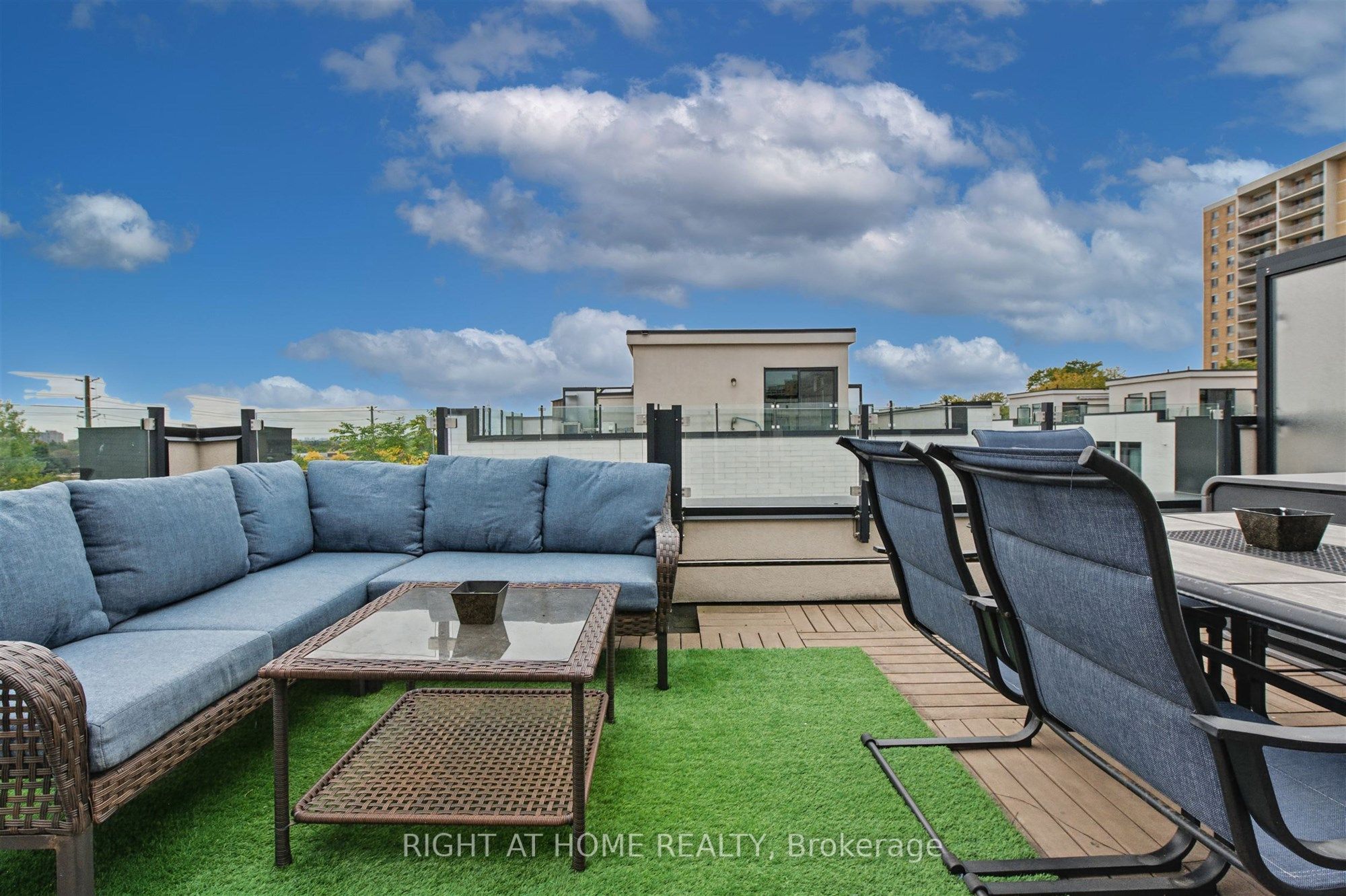 130 Widdicombe Hill Boulevard 416 Property Photo 33