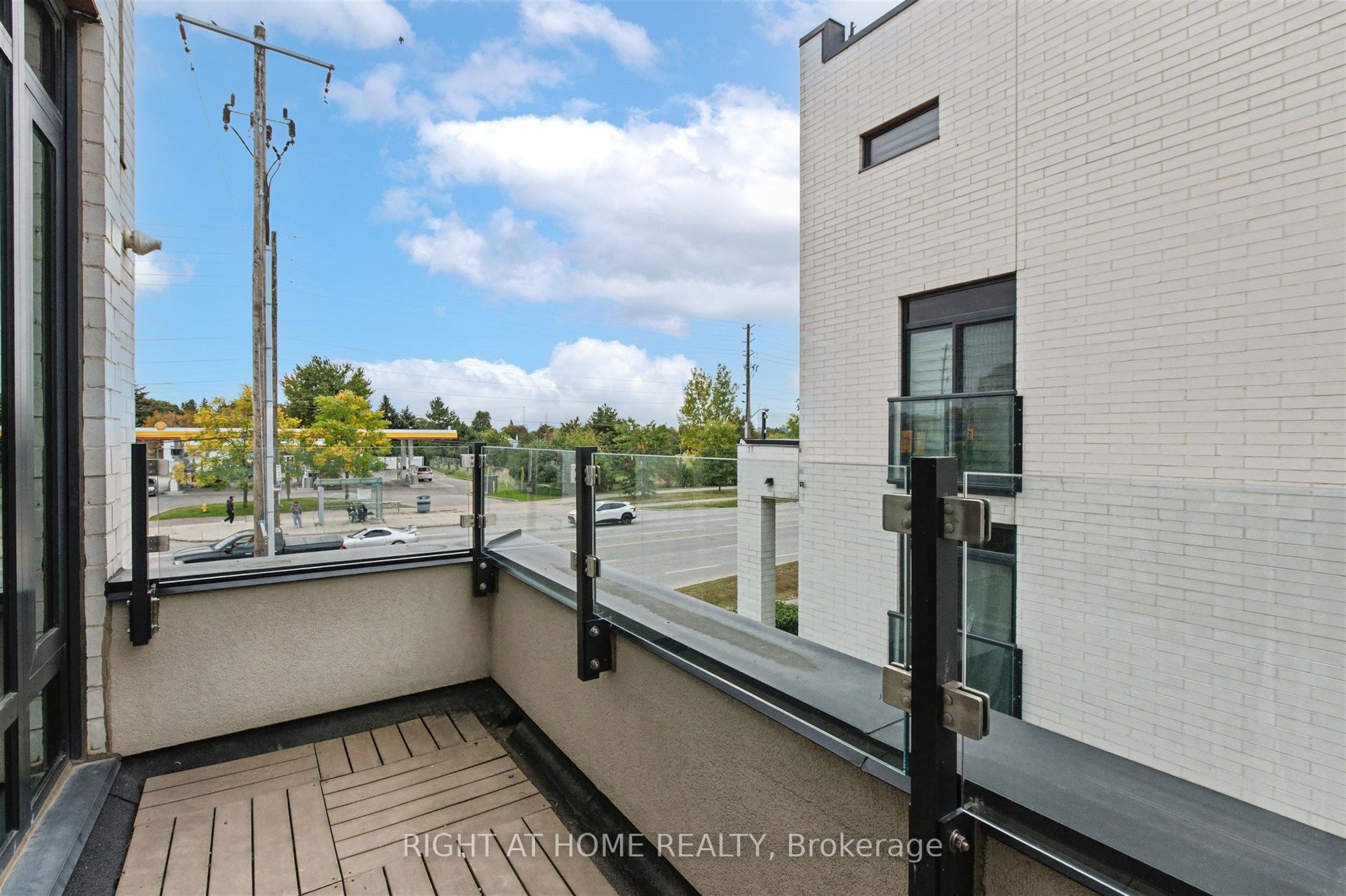 130 Widdicombe Hill Boulevard 416 Property Photo 39