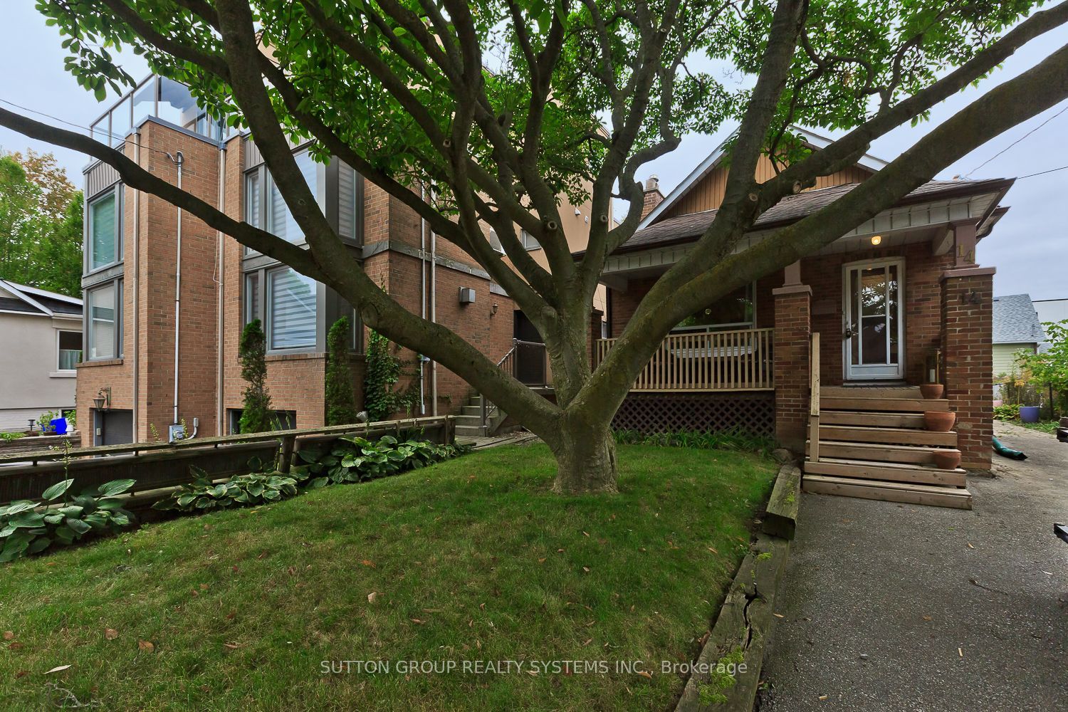 14 Lake Shore Drive Property Photo 2