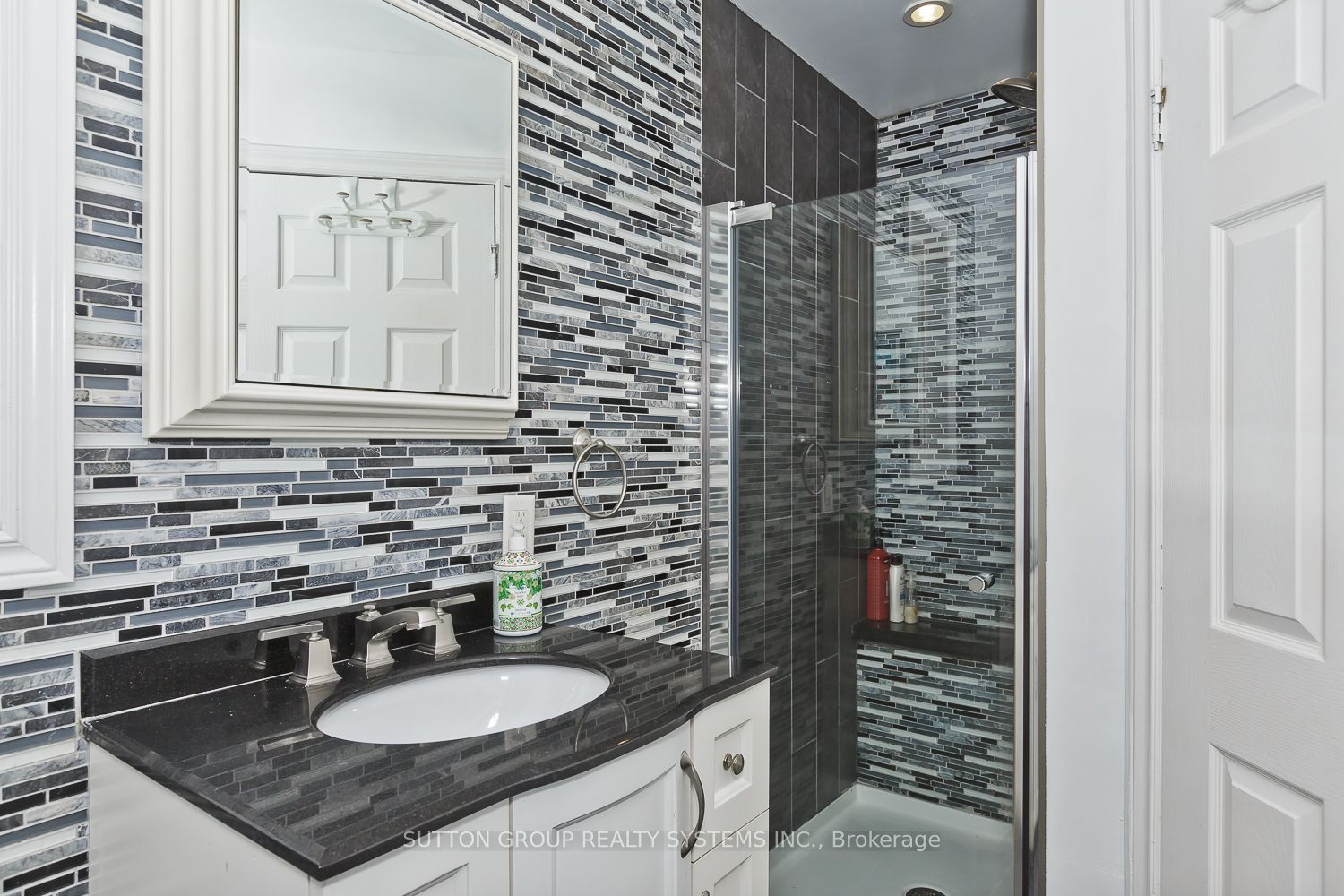 14 Lake Shore Drive Property Photo 21