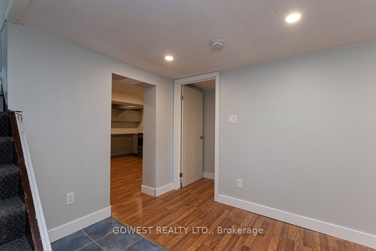 480 Jane Street 2 Property Photo 6