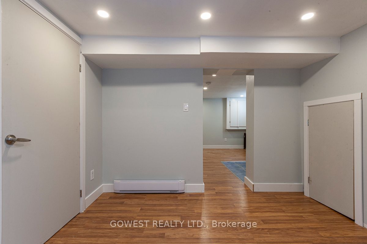 480 Jane Street 2 Property Photo 8