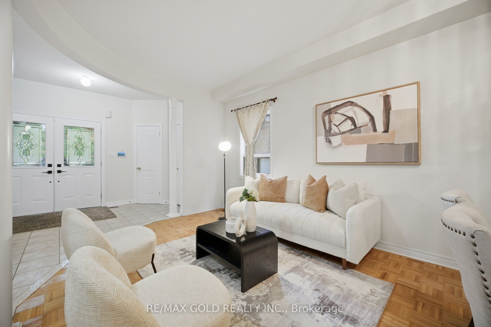 10 Sir Jacobs Crescent Property Photo 6