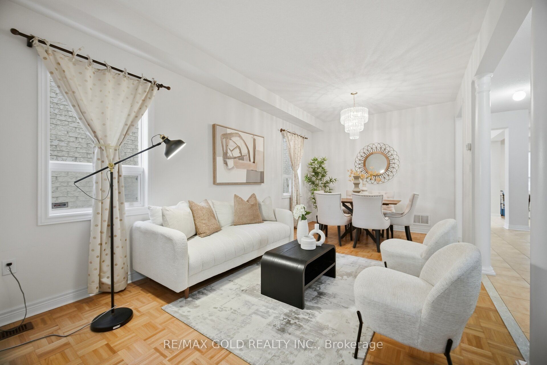 10 Sir Jacobs Crescent Property Photo 7
