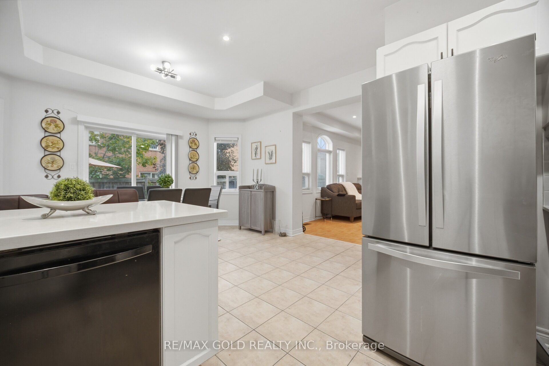 10 Sir Jacobs Crescent Property Photo 9