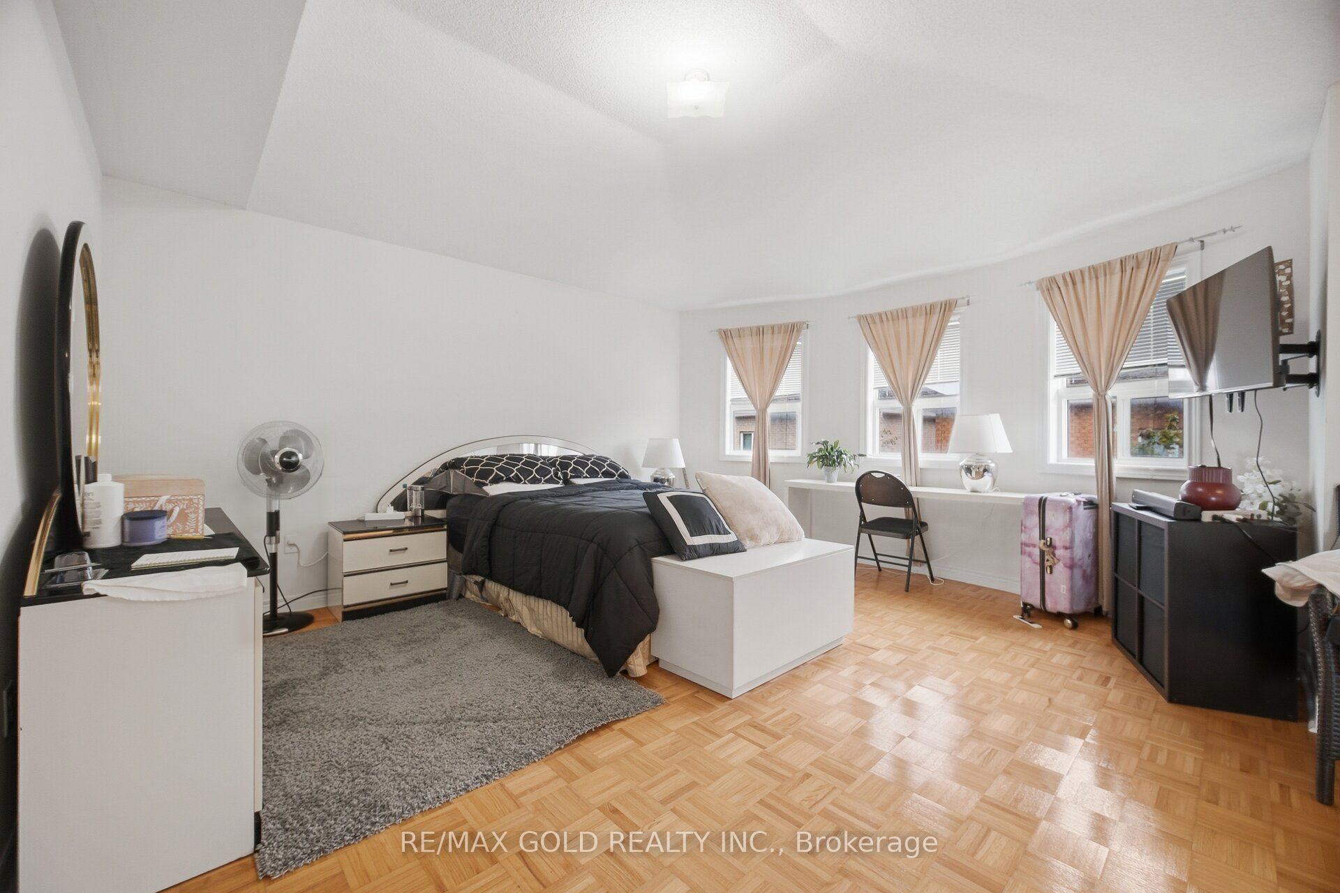 10 Sir Jacobs Crescent Property Photo 20