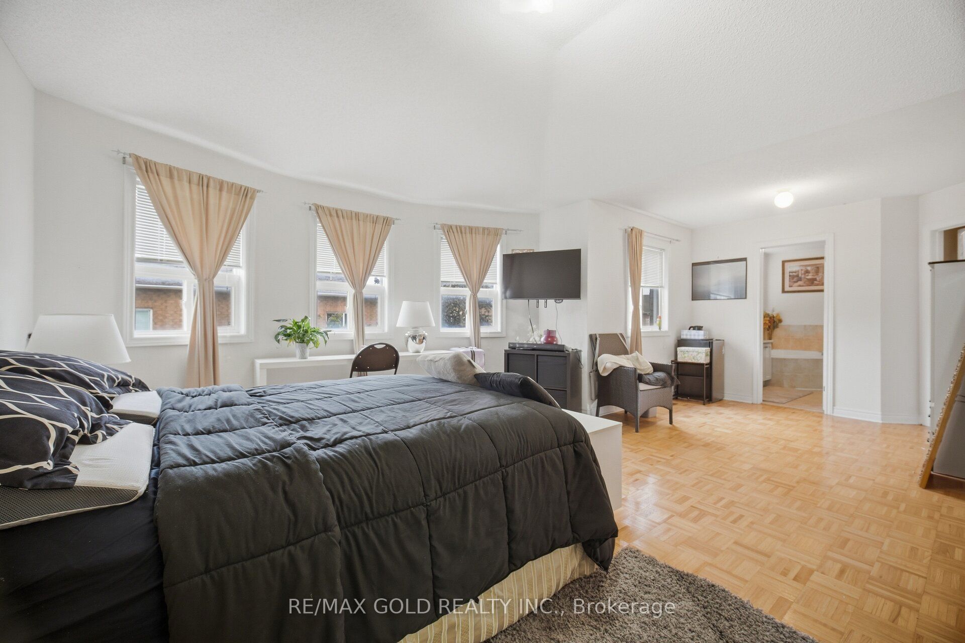 10 Sir Jacobs Crescent Property Photo 21