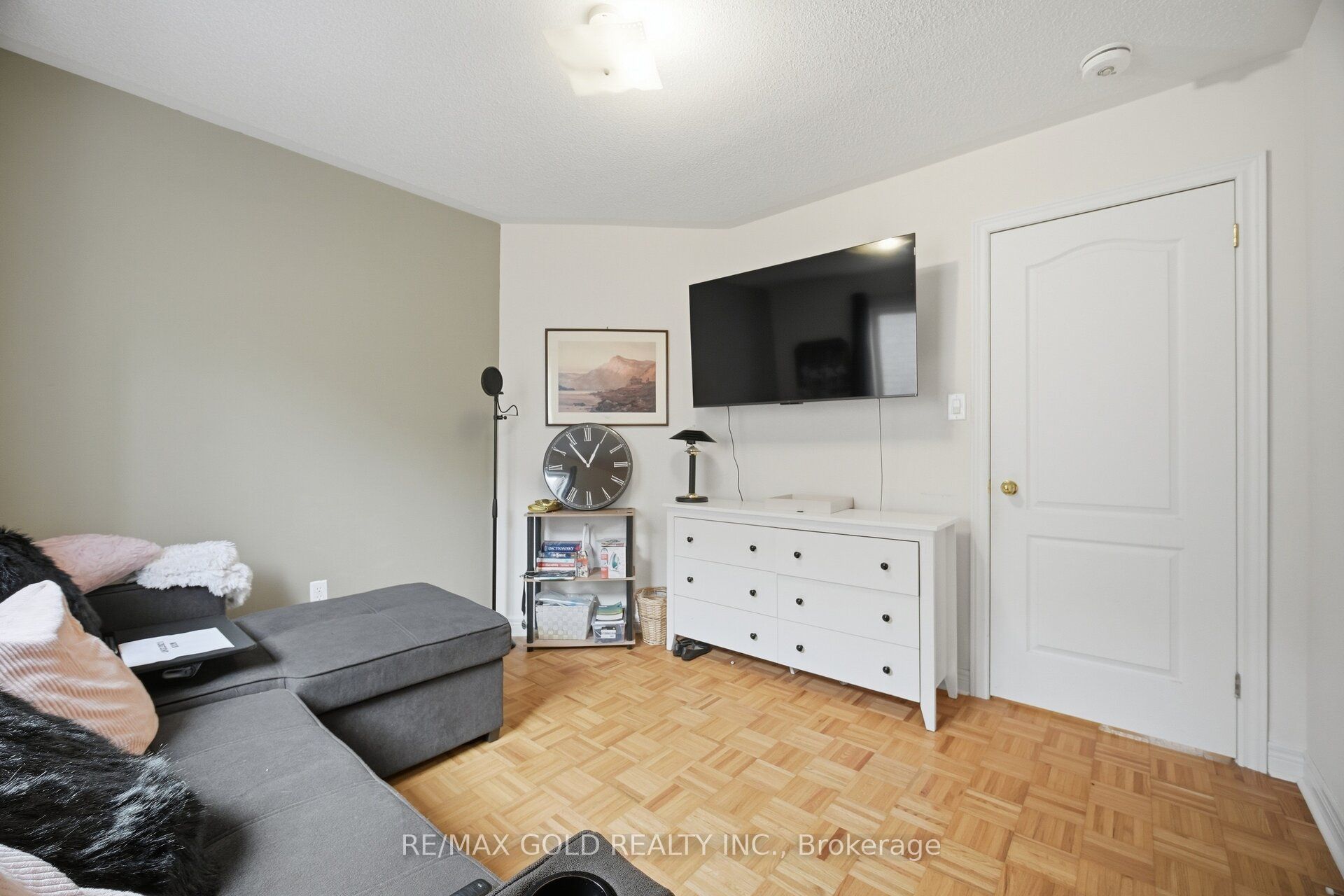 10 Sir Jacobs Crescent Property Photo 32