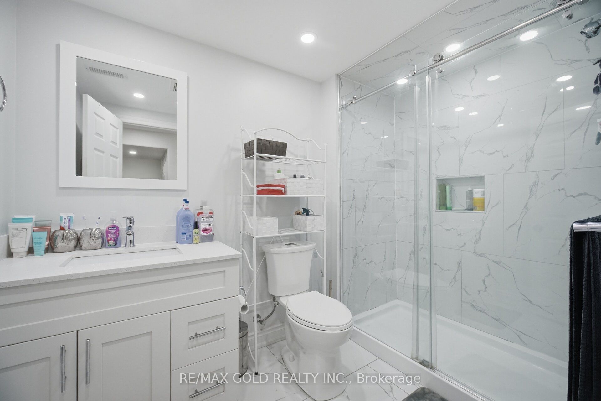 10 Sir Jacobs Crescent Property Photo 43