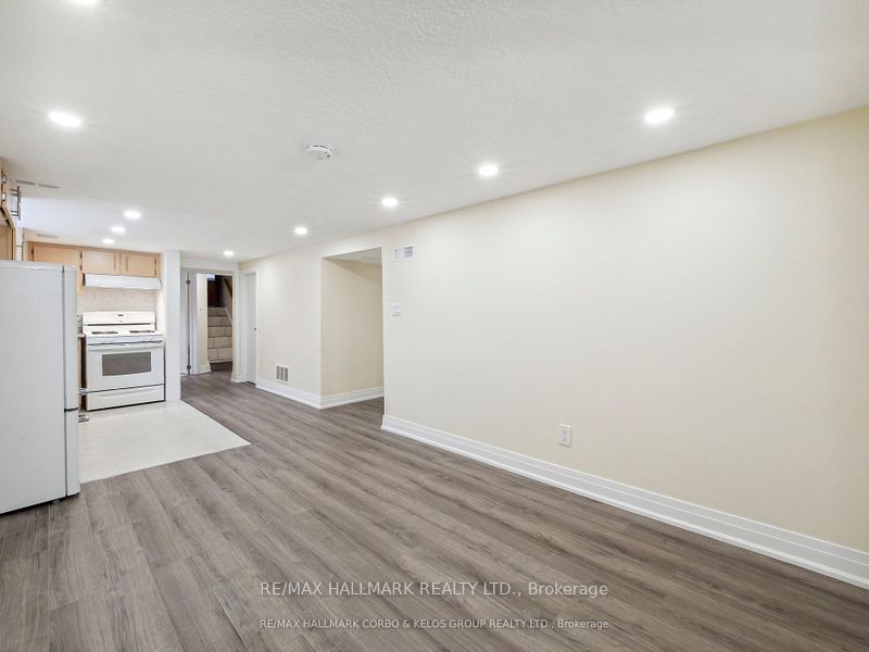 1132 Glengrove Avenue Property Photo 2