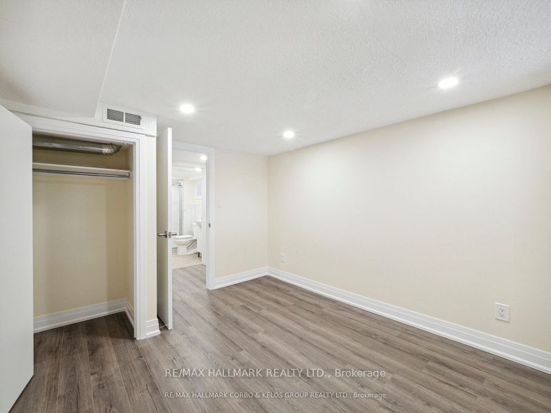 1132 Glengrove Avenue Property Photo 7