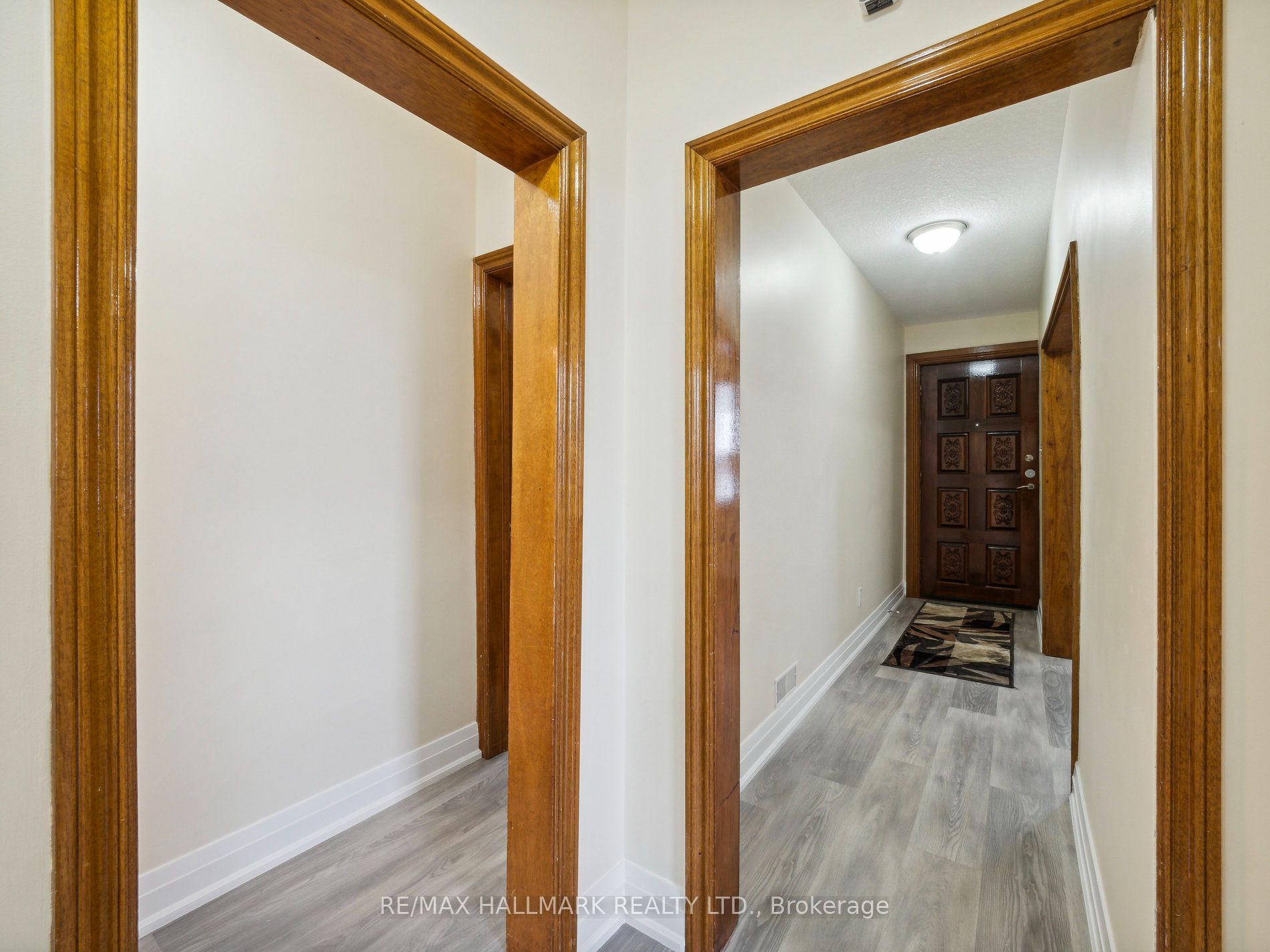 1132 Glengrove Avenue Property Photo 9