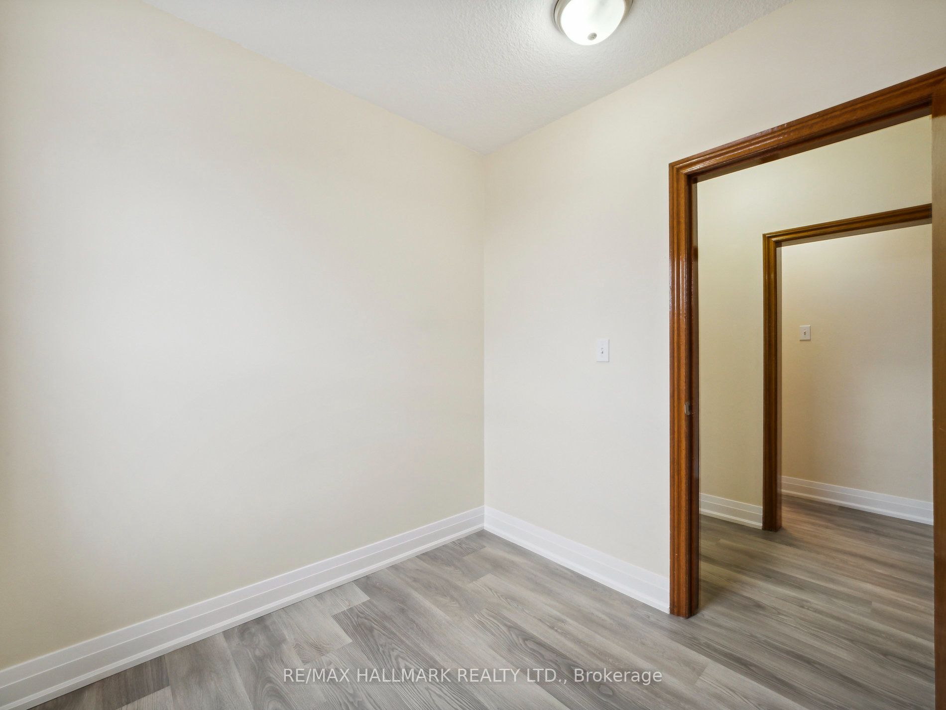1132 Glengrove Avenue Property Photo 14