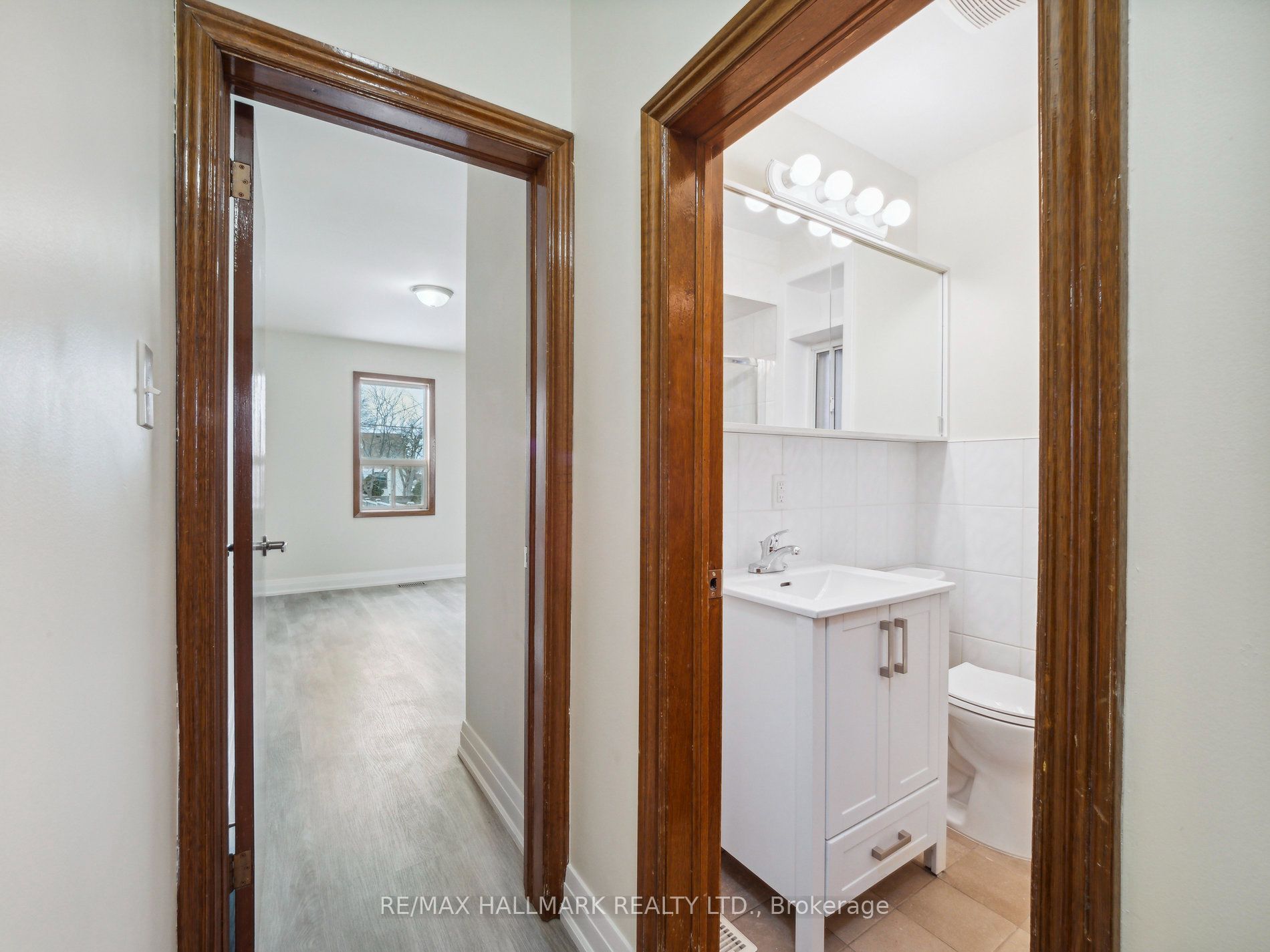 1132 Glengrove Avenue Property Photo 15
