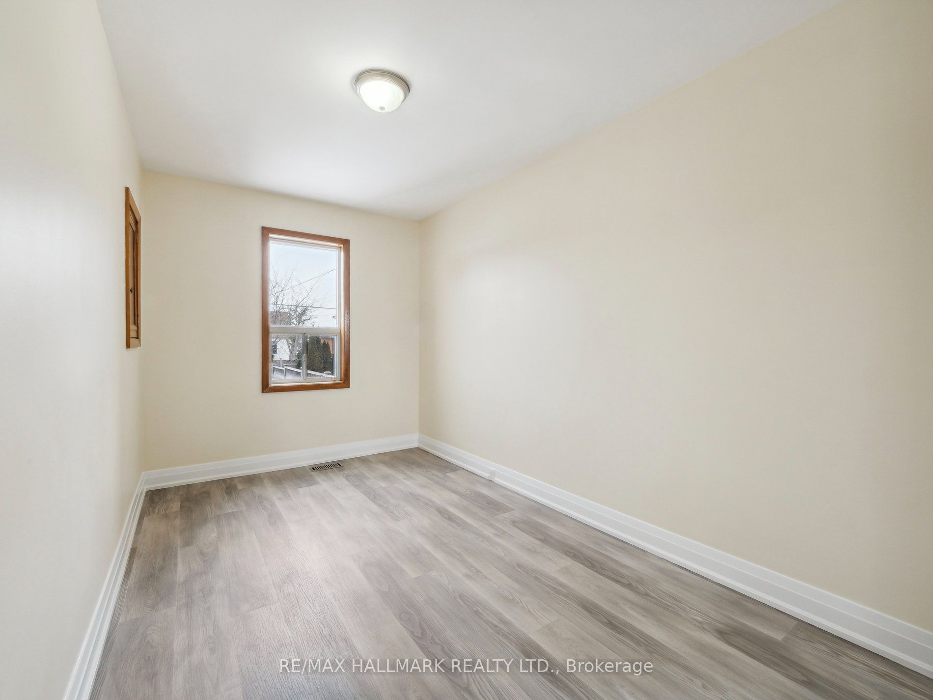 1132 Glengrove Avenue Property Photo 16
