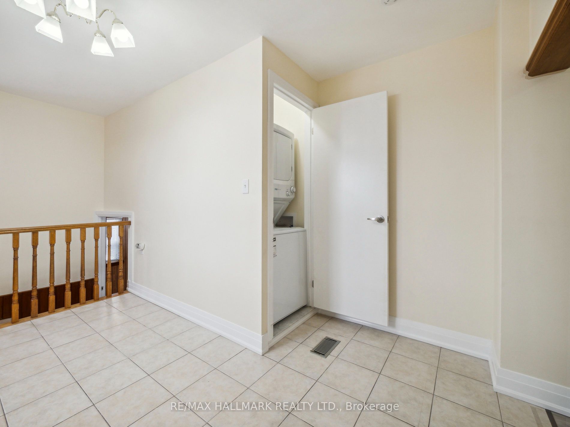 1132 Glengrove Avenue Property Photo 28