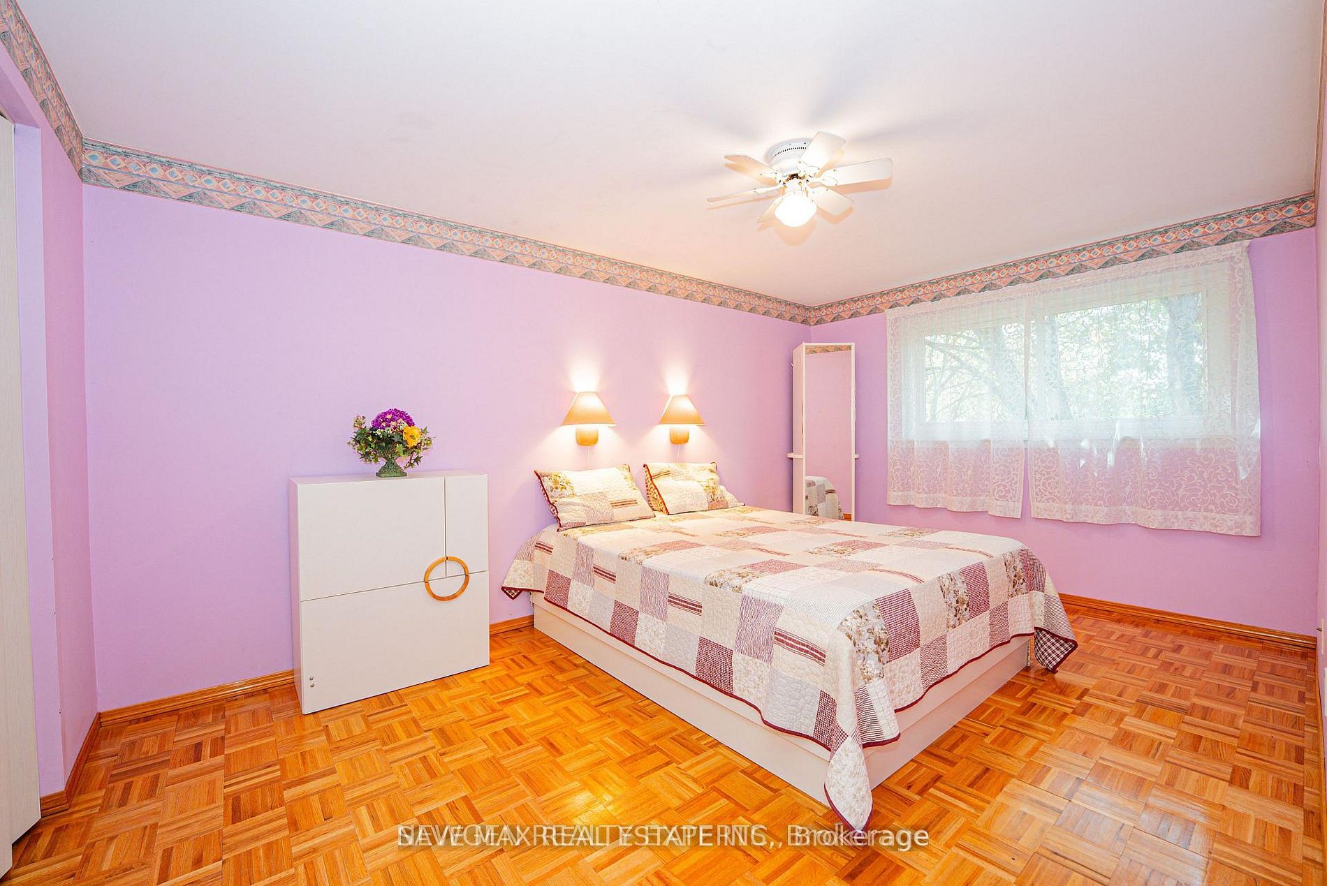 46 Dearbourne Boulevard 56 Property Photo 18