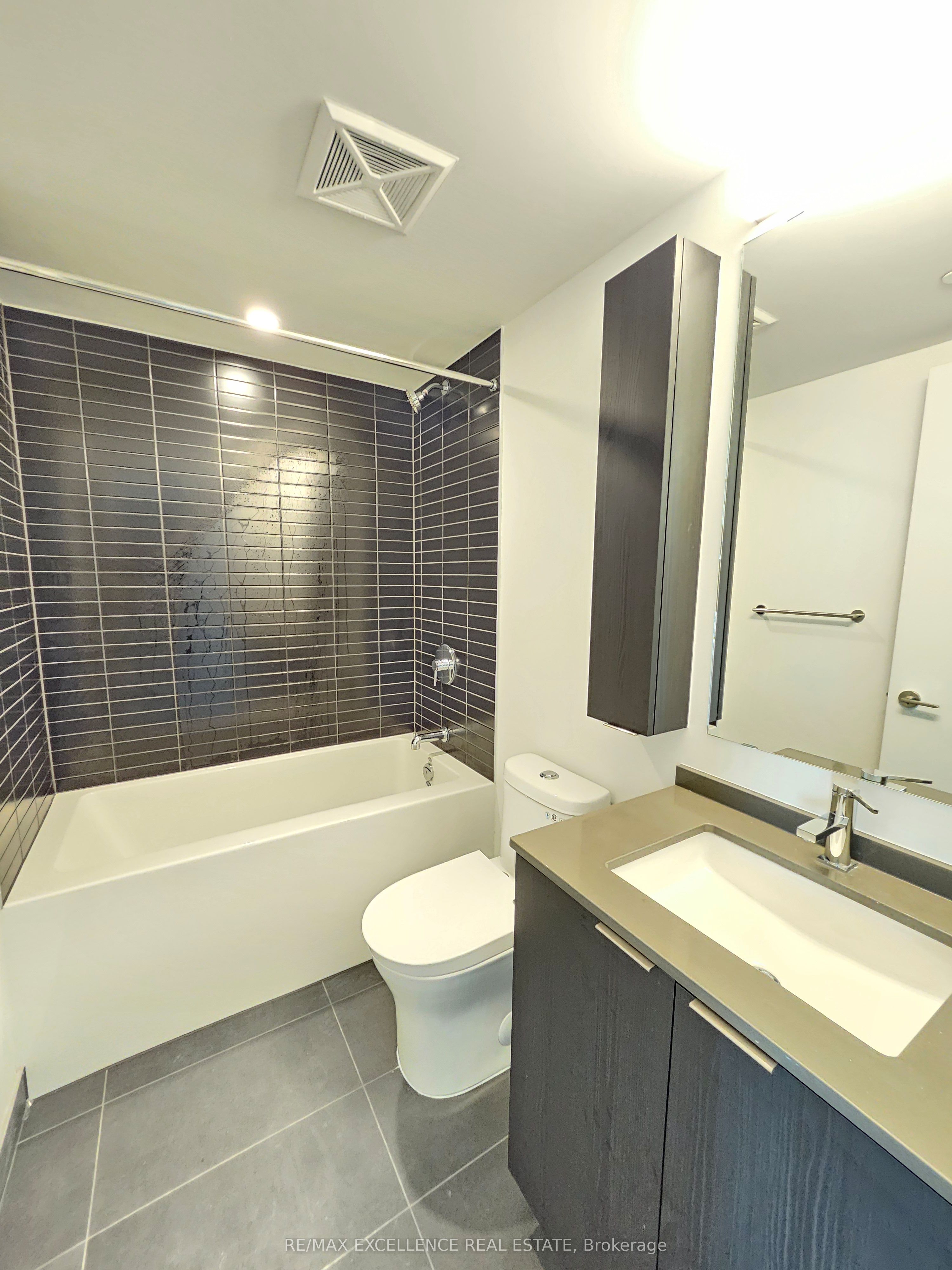 3009 Novar Road 907 Property Photo 9