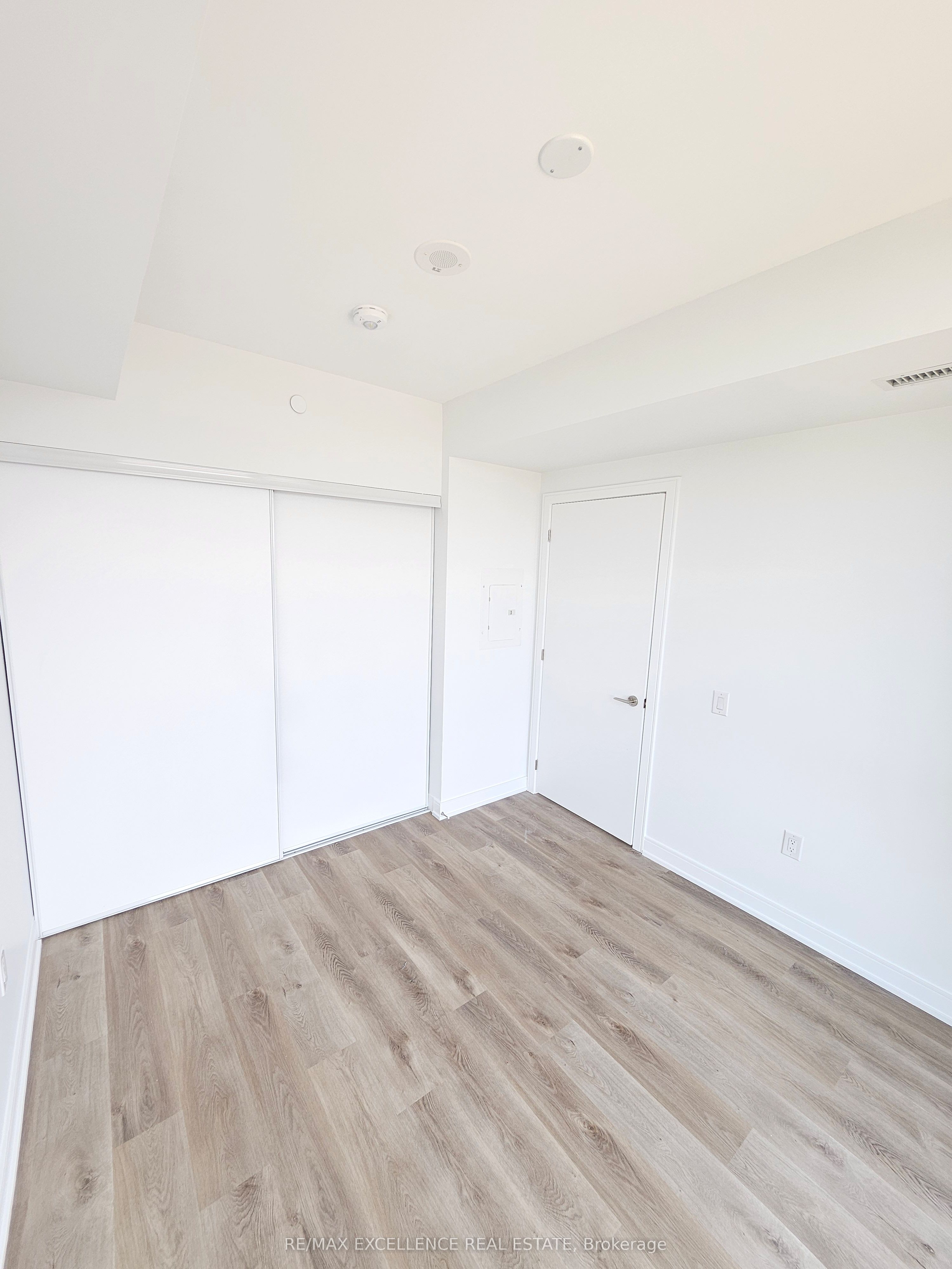3009 Novar Road 907 Property Photo 21