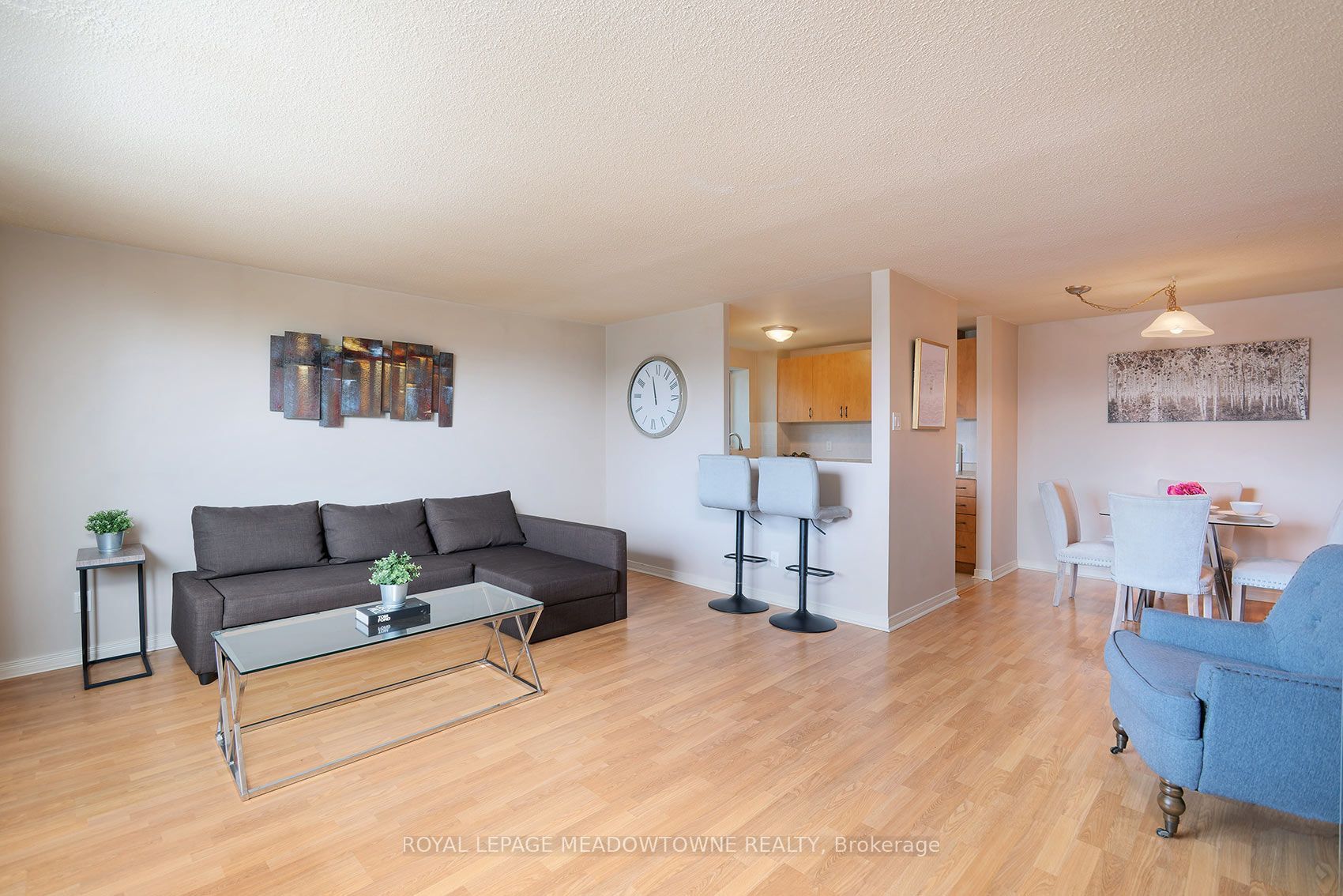 6720 Glen Erin Drive 206 Property Photo 1