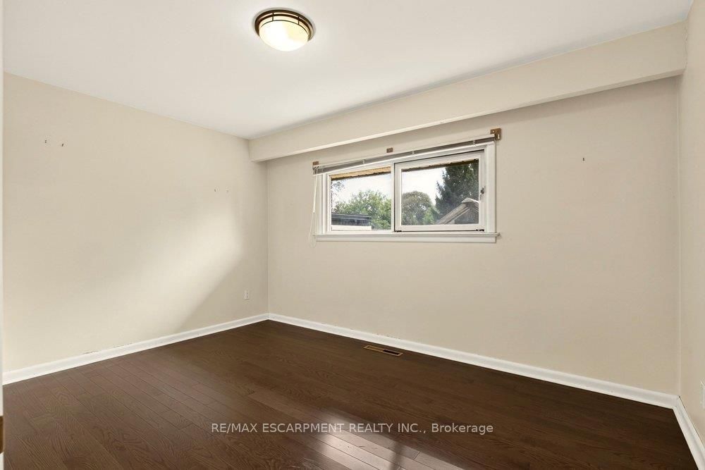 970 Danforth Avenue Property Photo 15