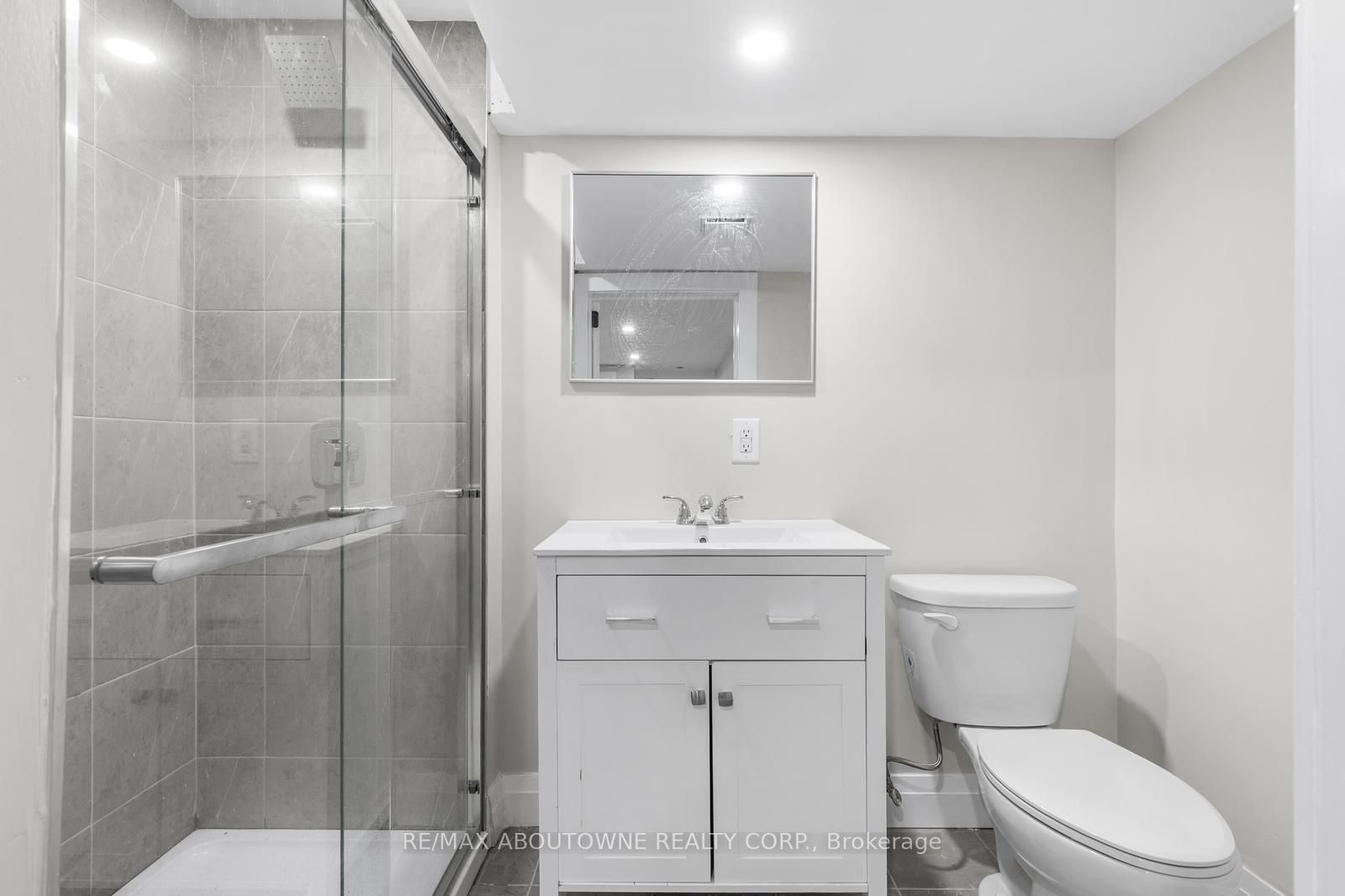 293 North Shore Boulevard E Property Photo 34