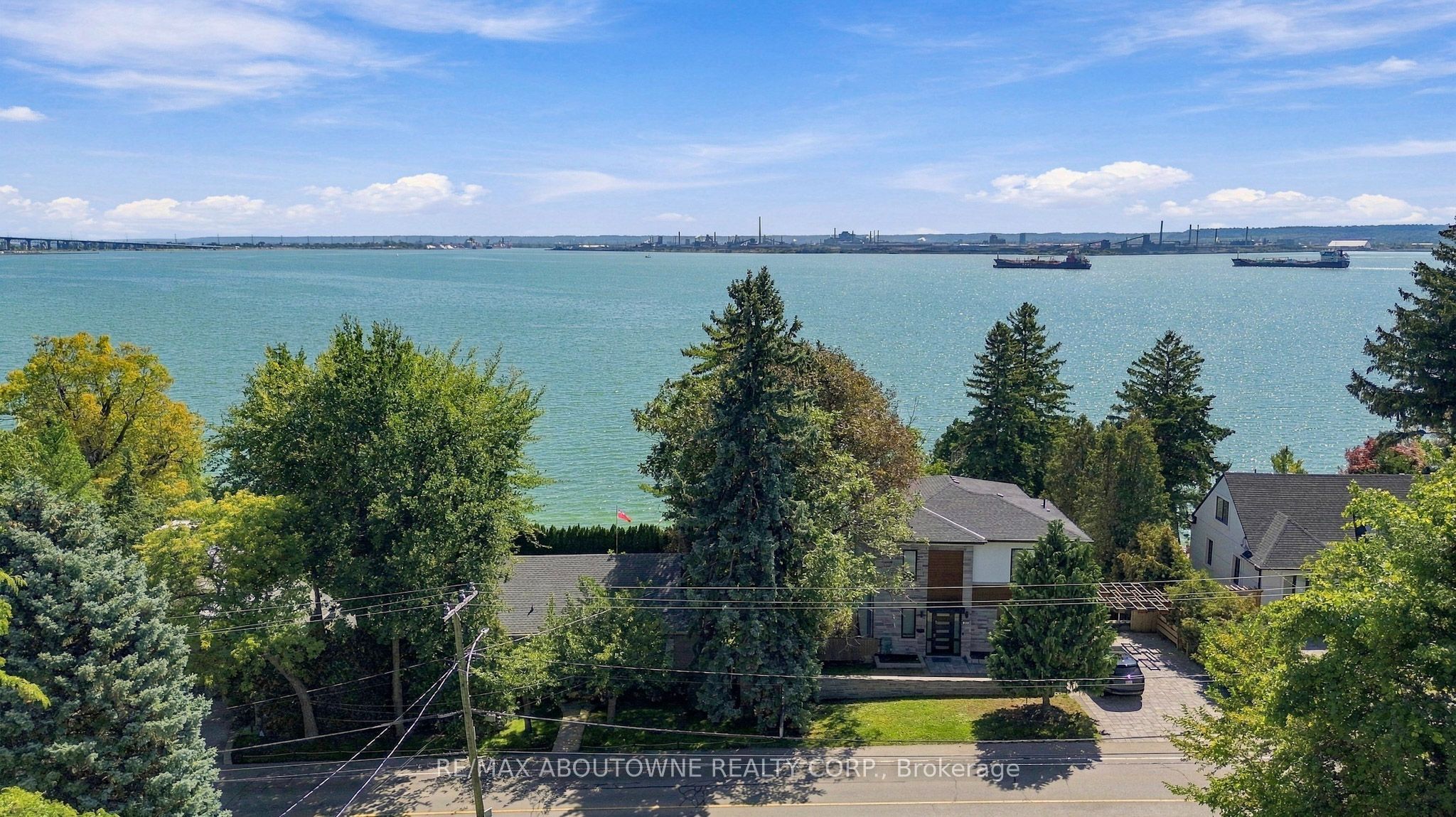 293 North Shore Boulevard E Property Photo 49