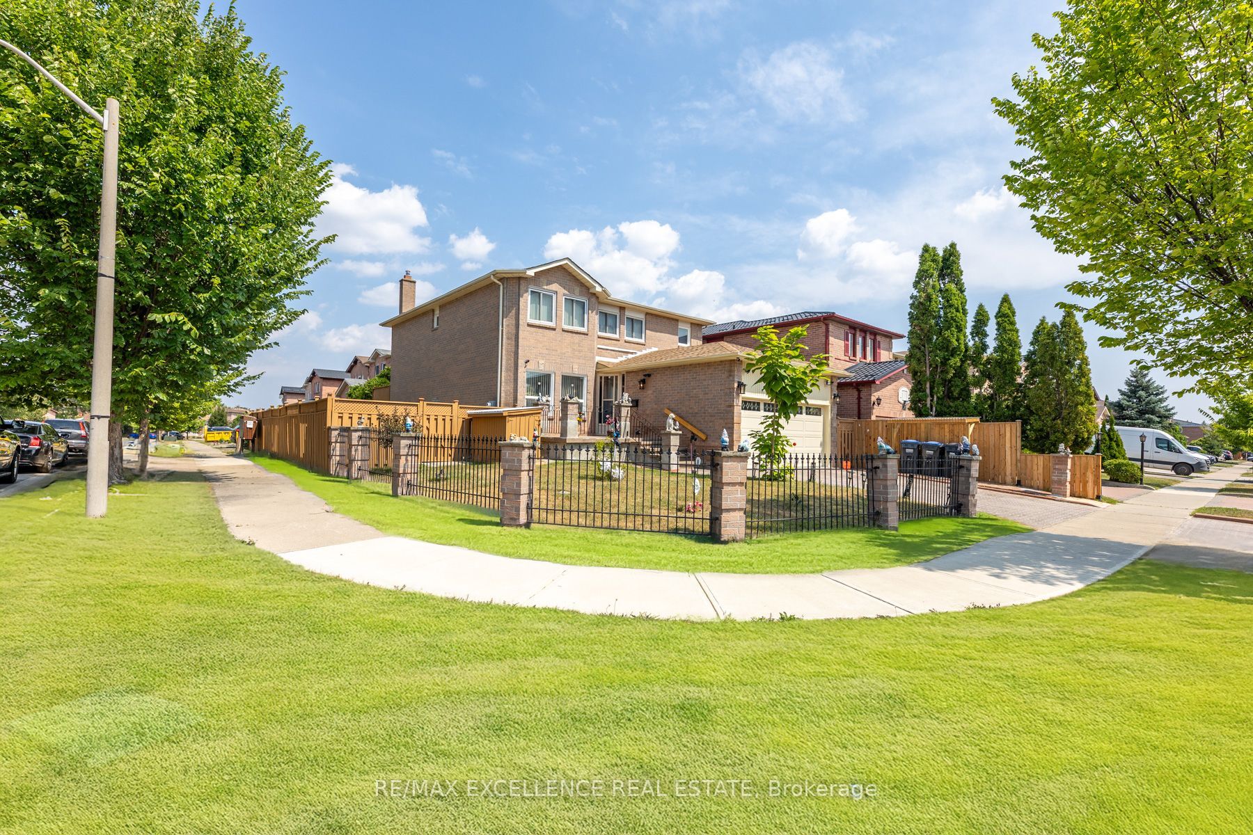 55 Atkins Circle Property Photo 4
