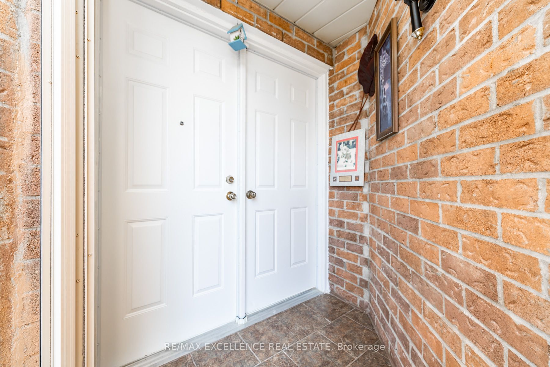 55 Atkins Circle Property Photo 6