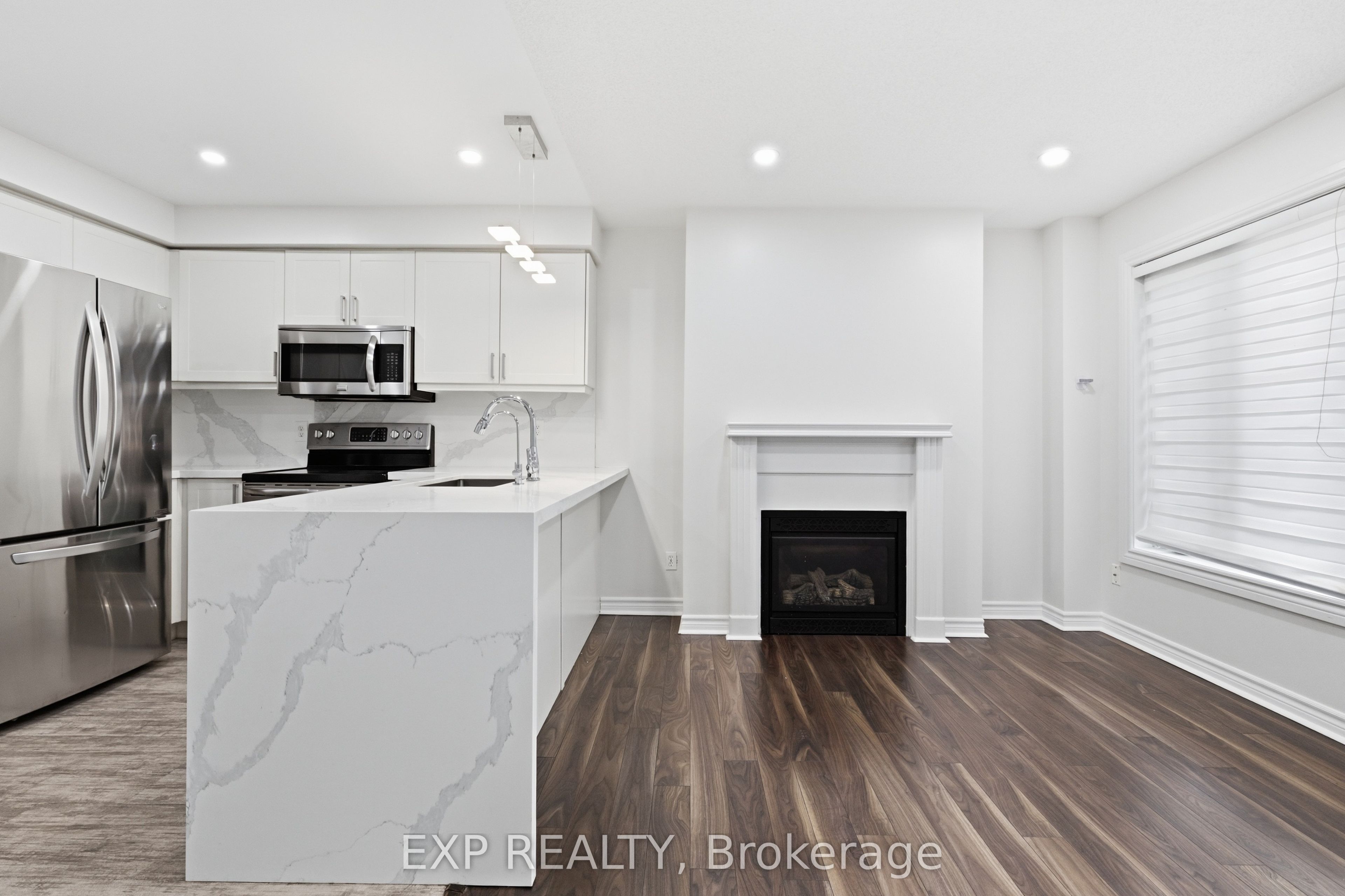 1015 Borden Lane Property Photo 12
