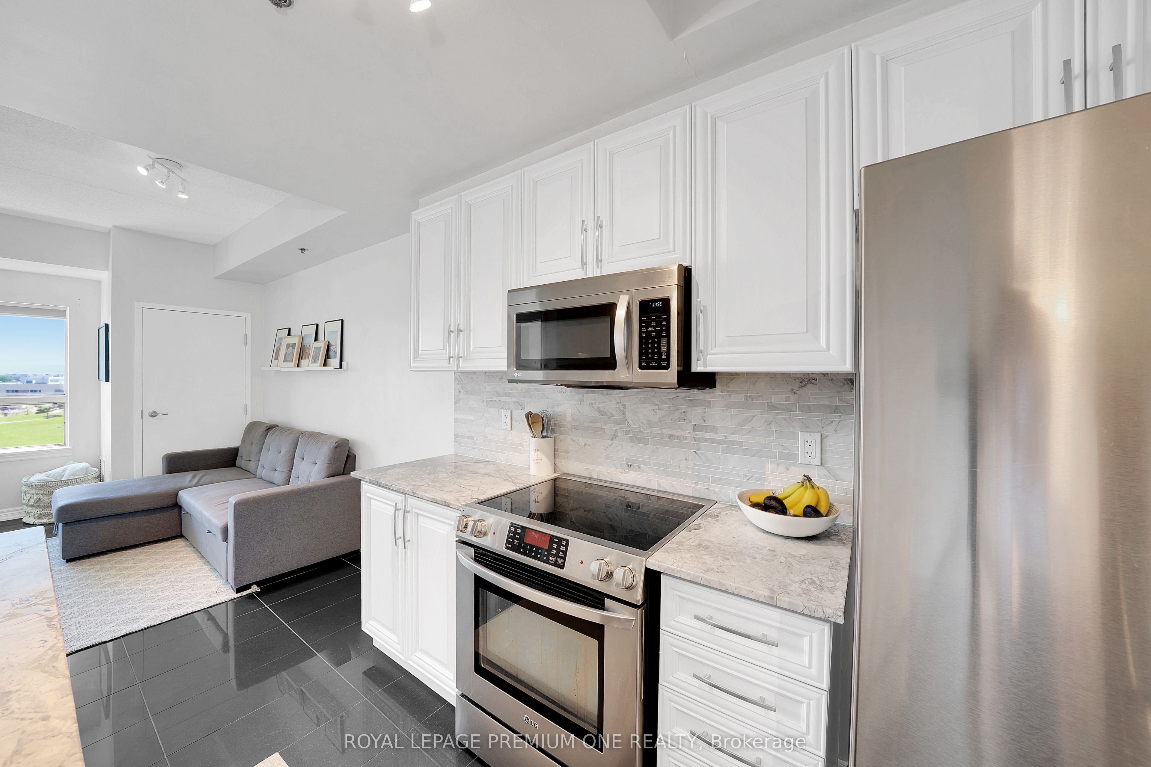 1419 Costigan Road 508 Property Photo 4