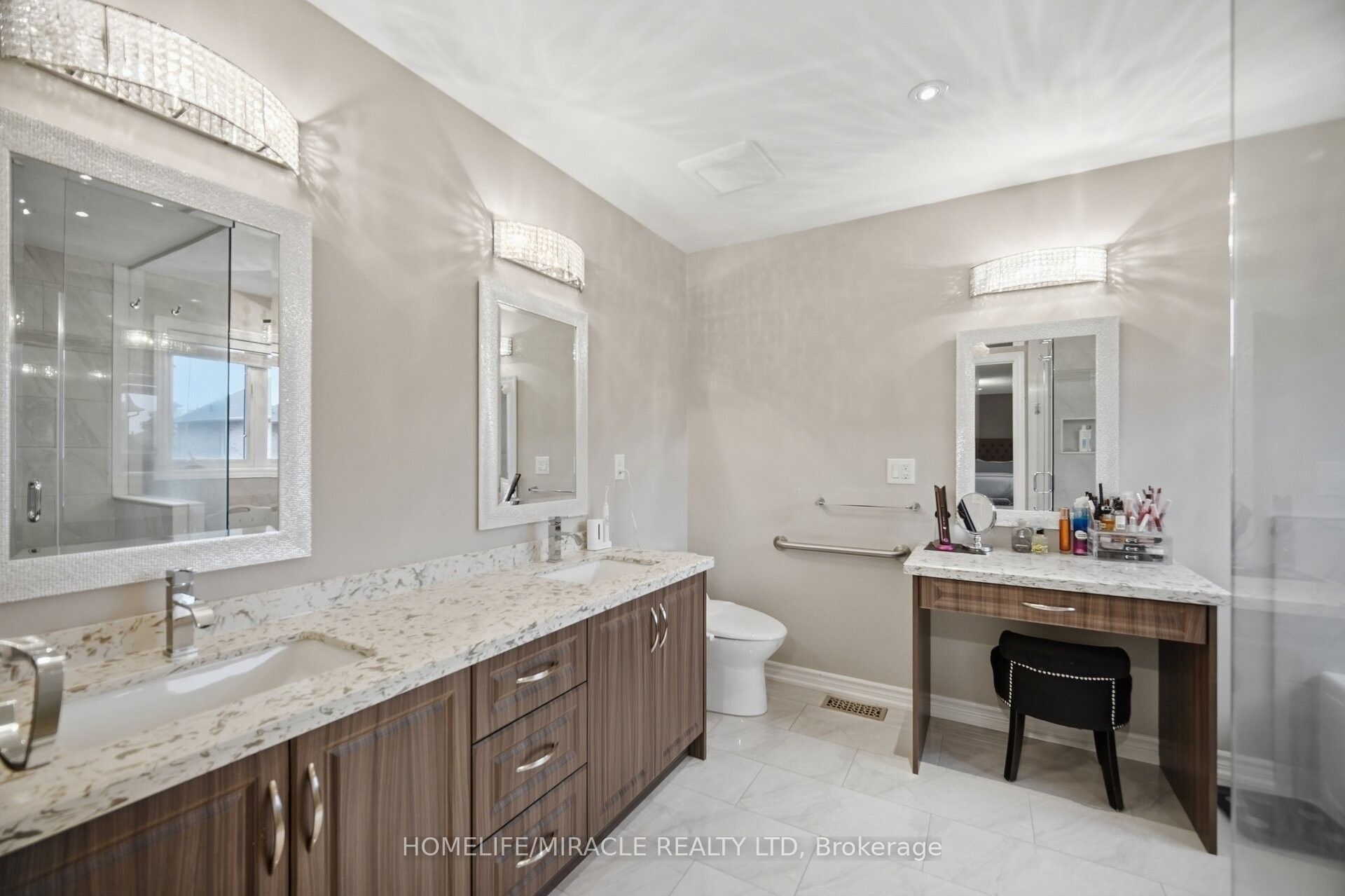 5 Billancourt Crescent Property Photo 31