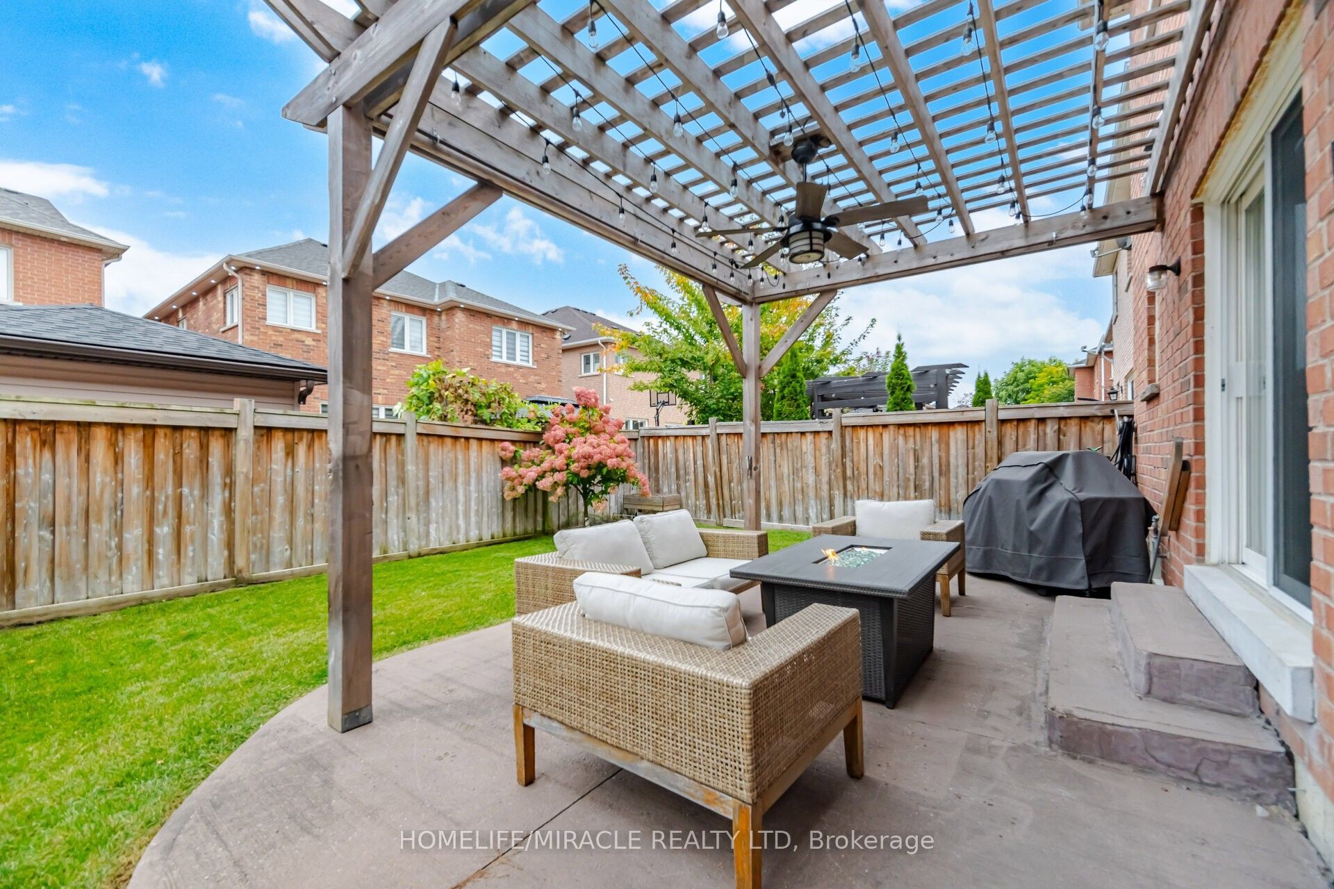 5 Billancourt Crescent Property Photo 45