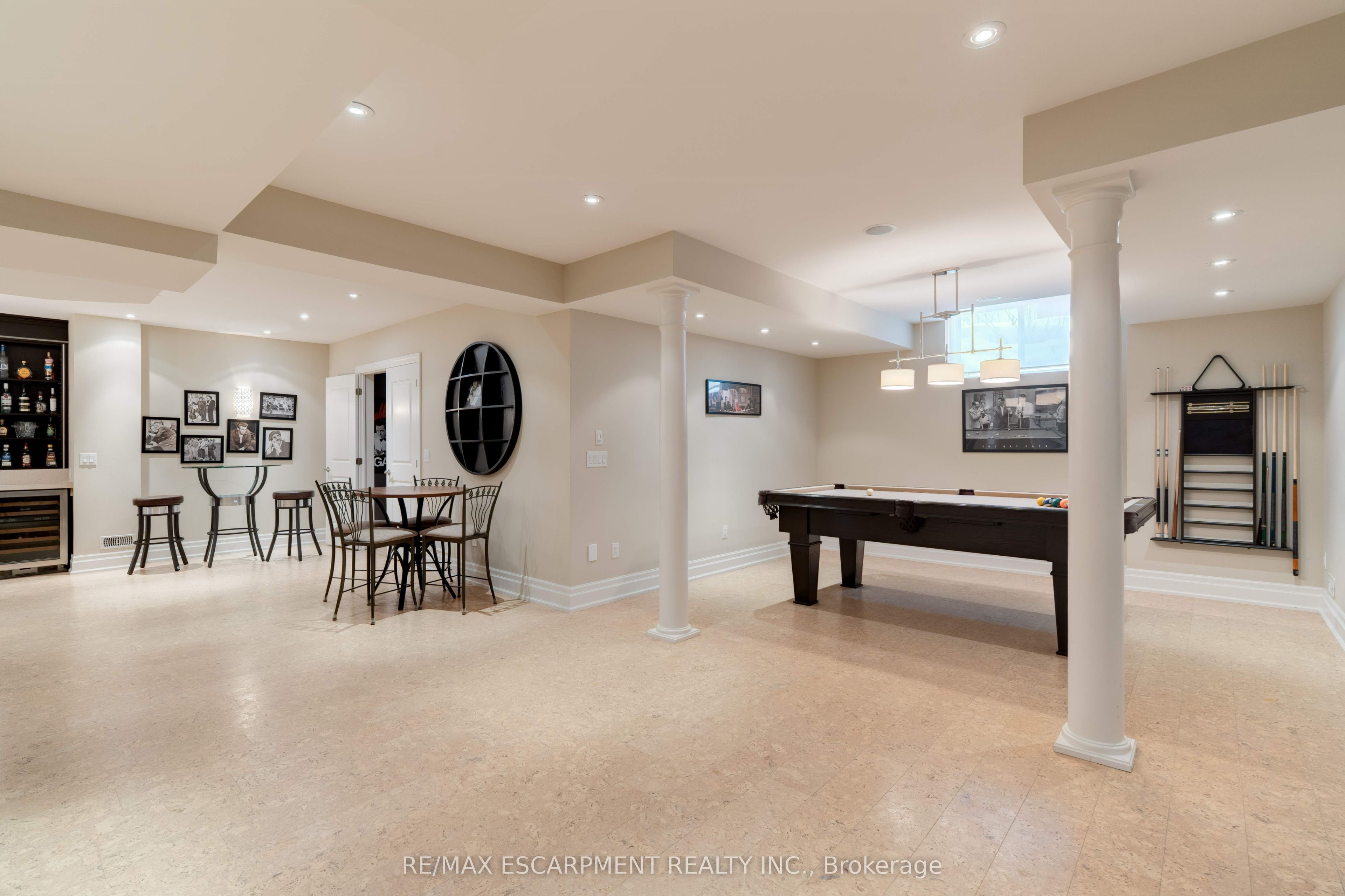 4 Holdroyd Court Property Photo 29