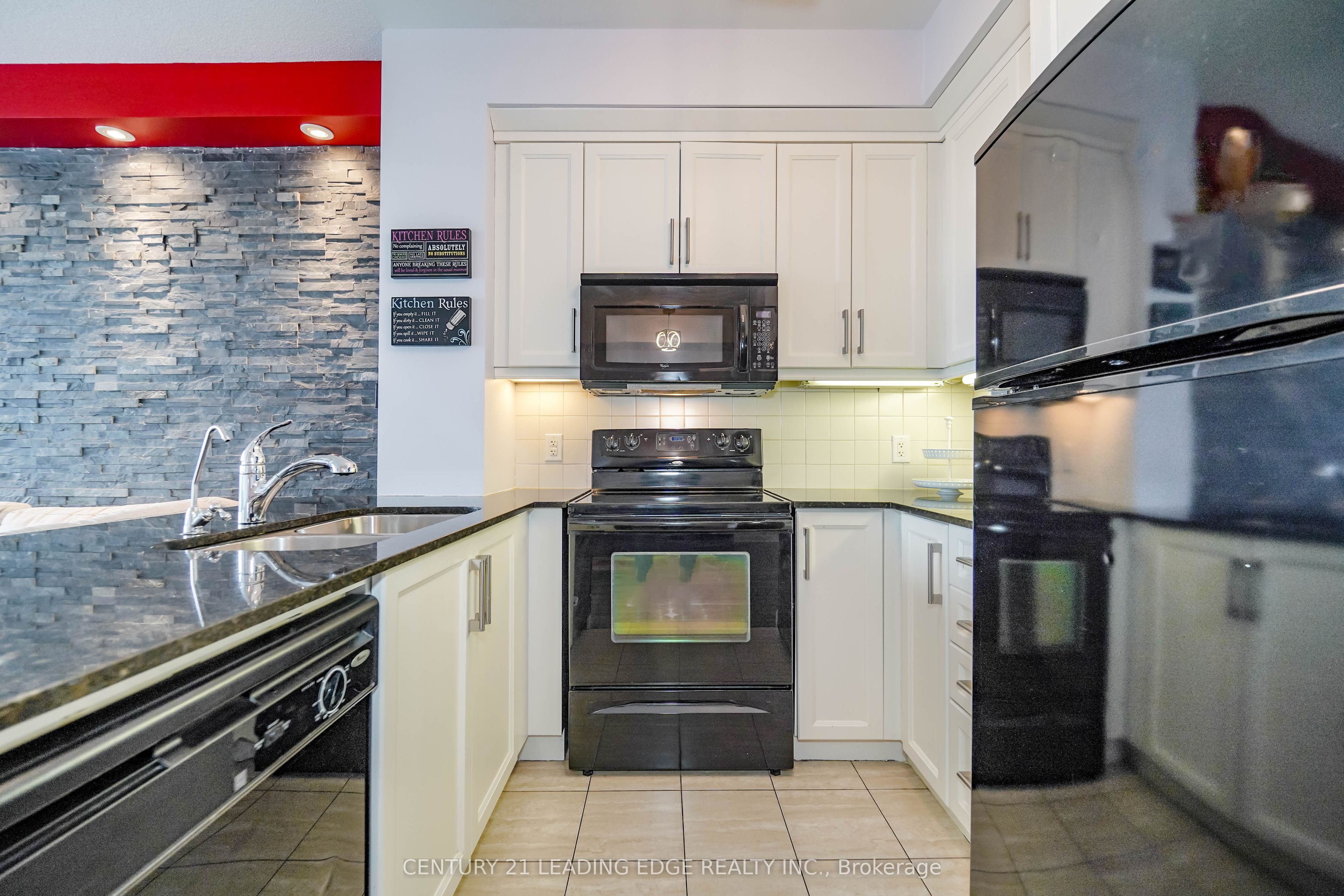 60 Absolute Avenue 4307 Property Photo 17