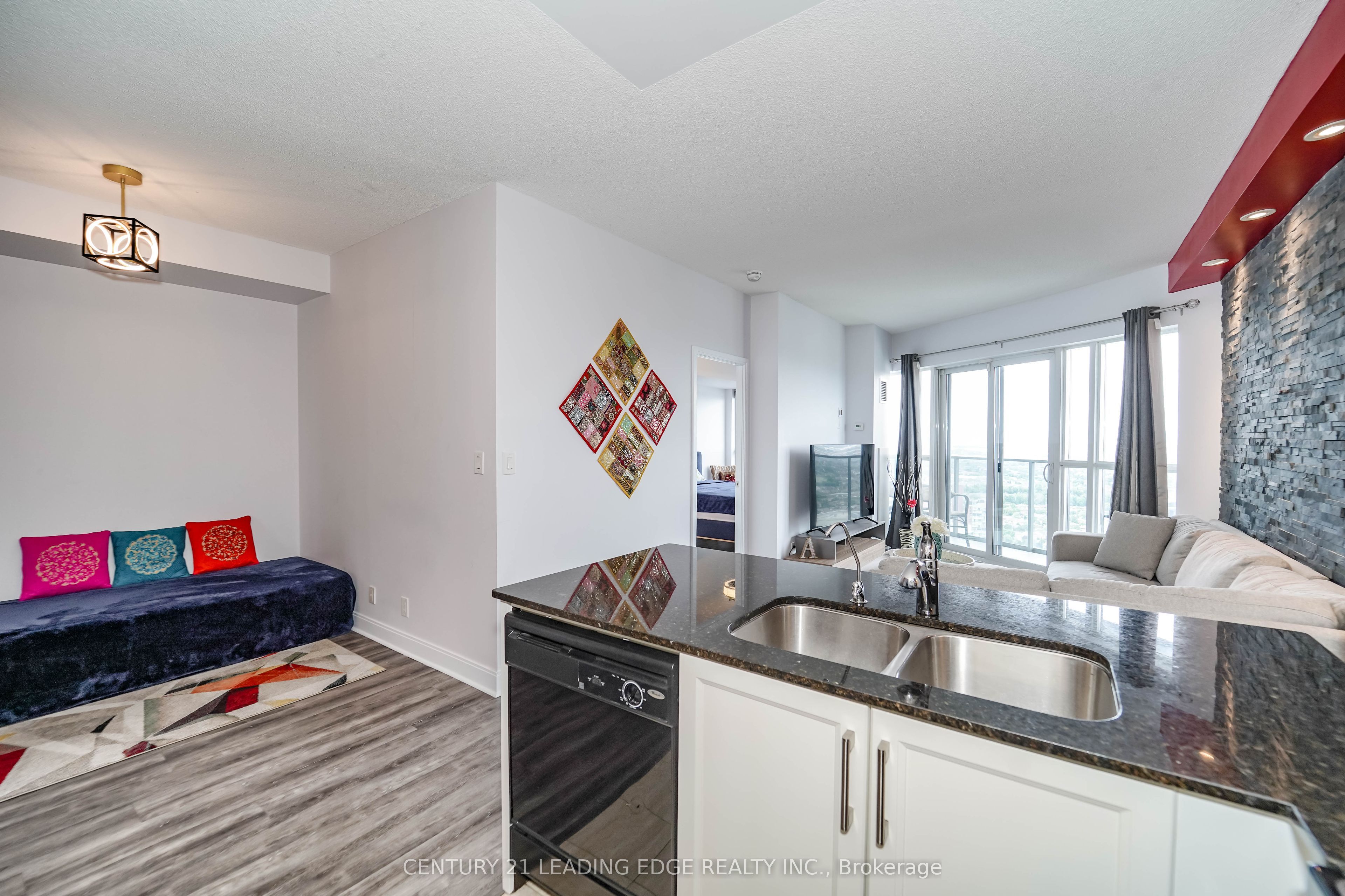 60 Absolute Avenue 4307 Property Photo 18