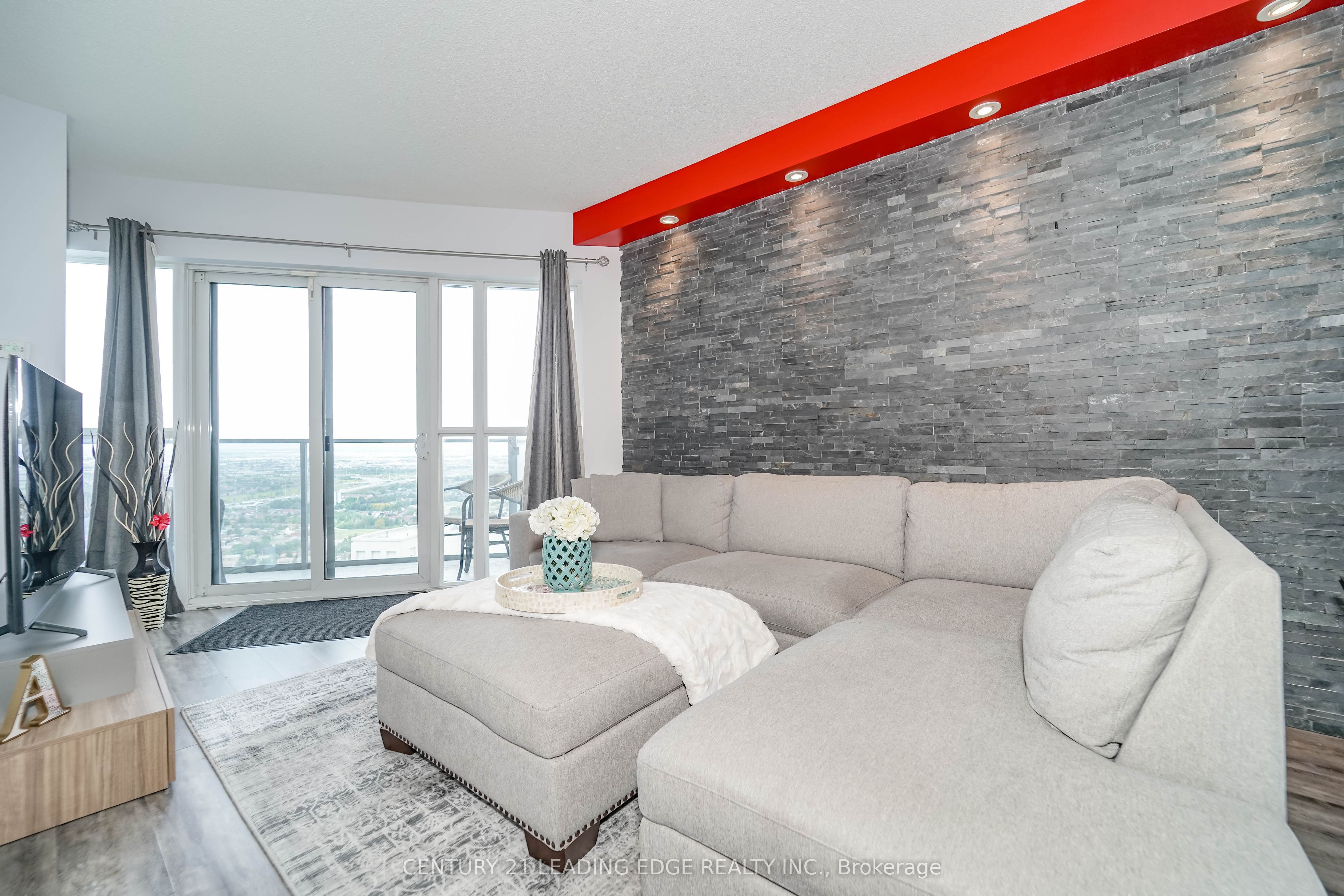 60 Absolute Avenue 4307 Property Photo 20