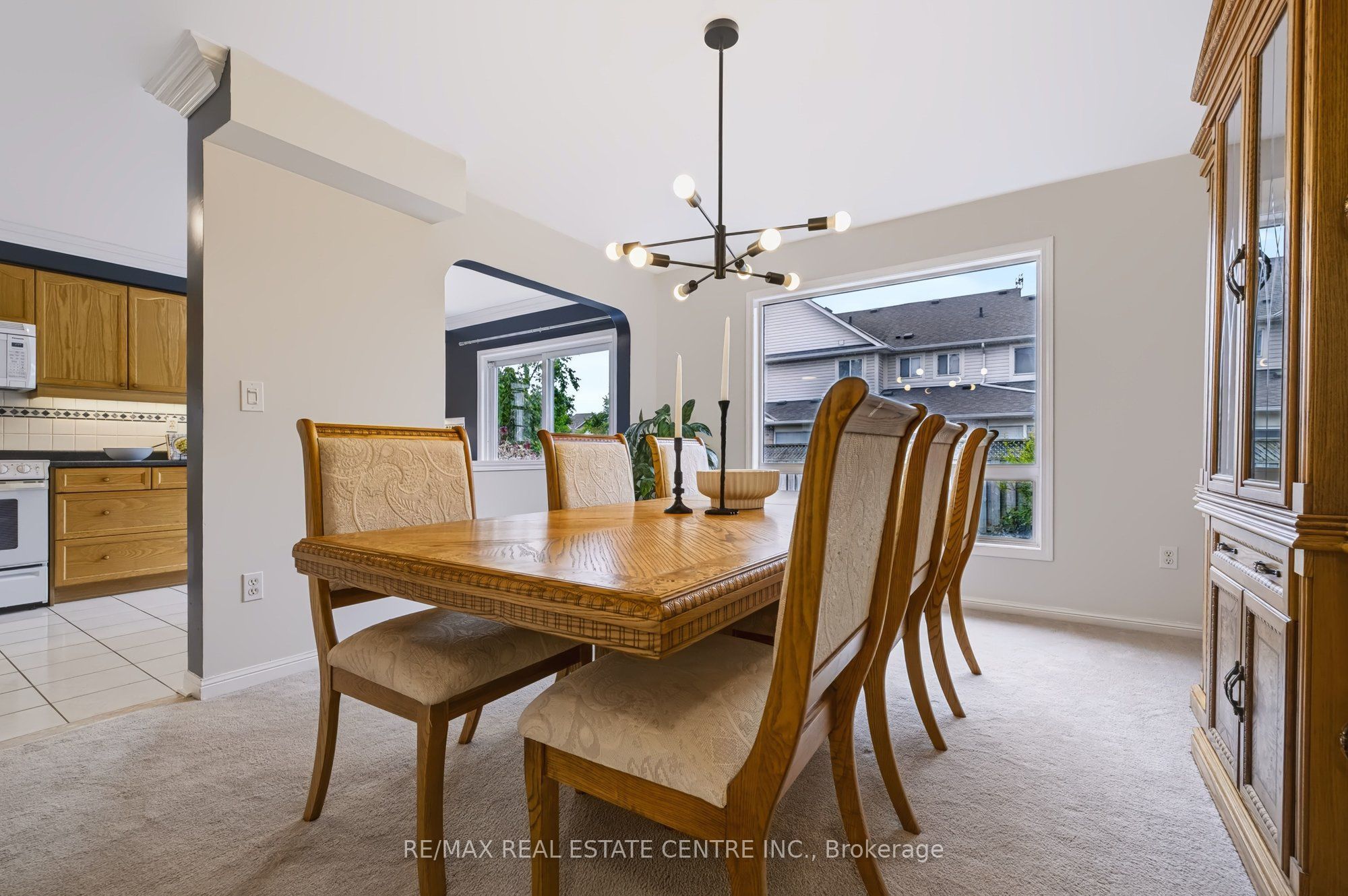 1630 Cartwright Crescent Property Photo 16