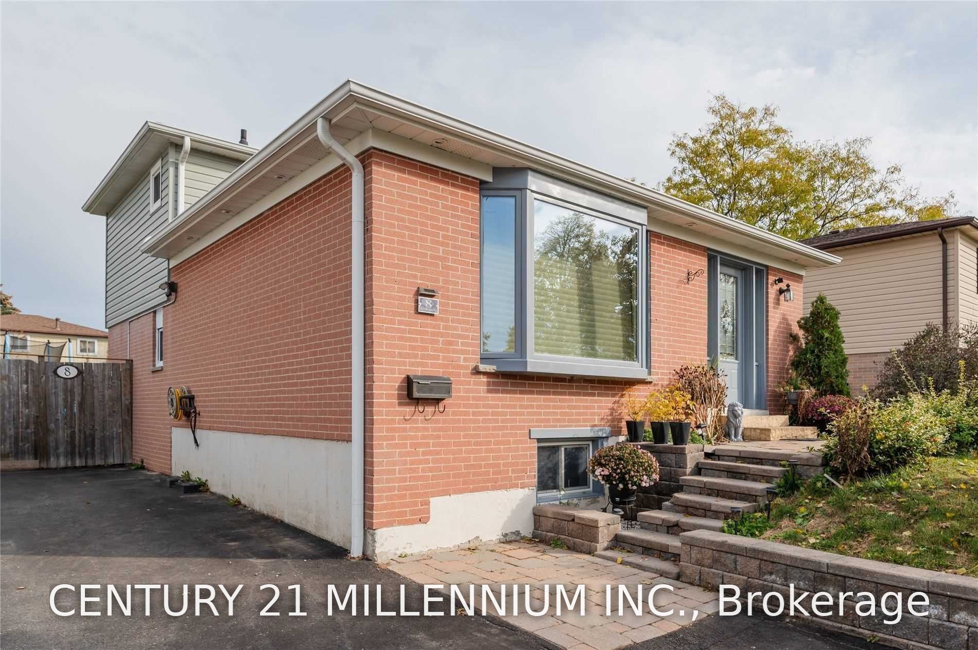 8 Sutherland Avenue Property Photo 1