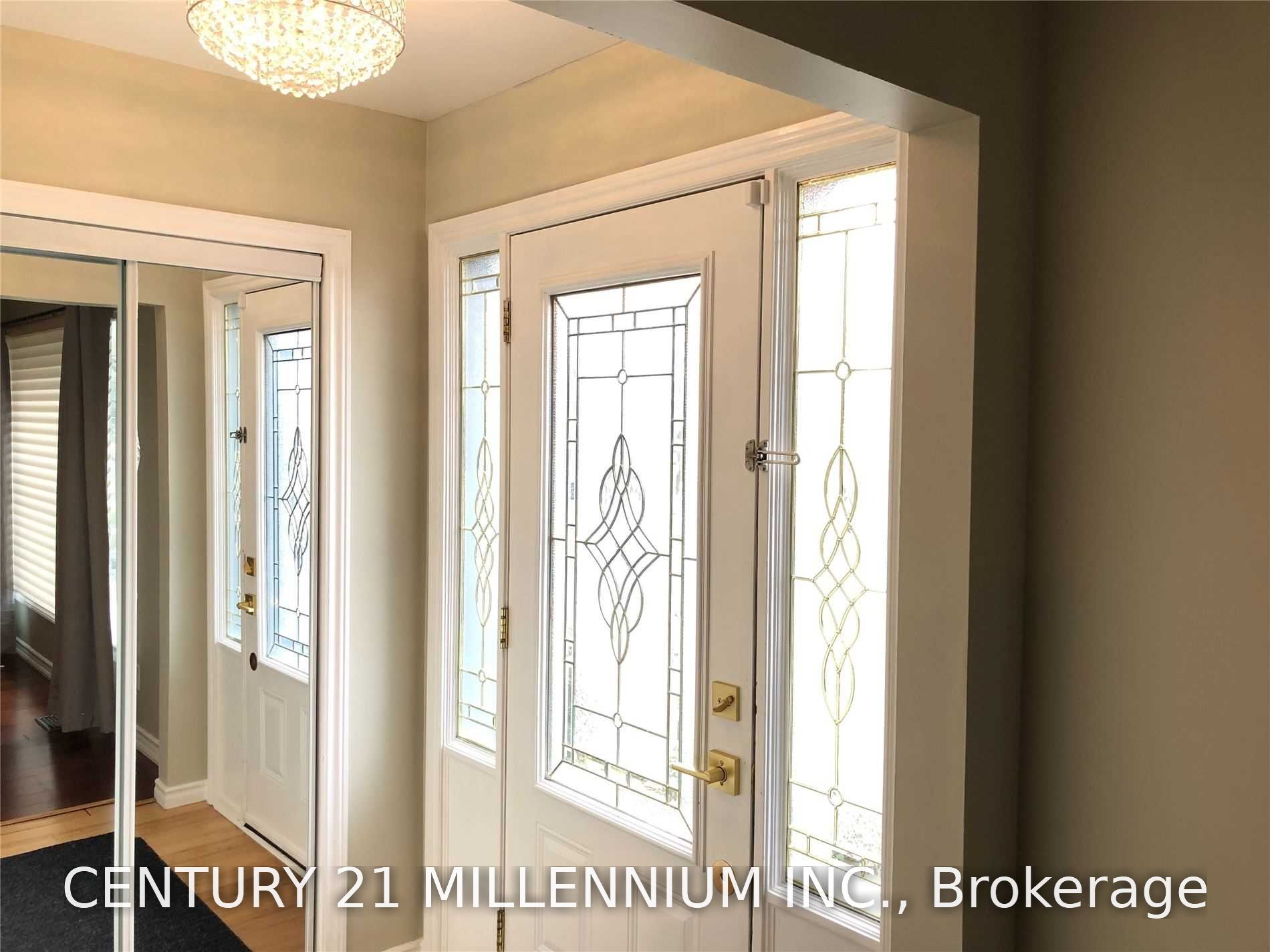 8 Sutherland Avenue Property Photo 5