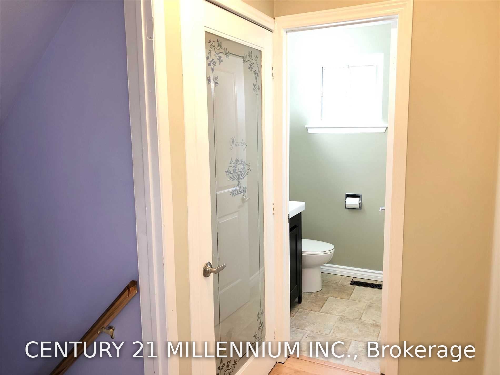 8 Sutherland Avenue Property Photo 19
