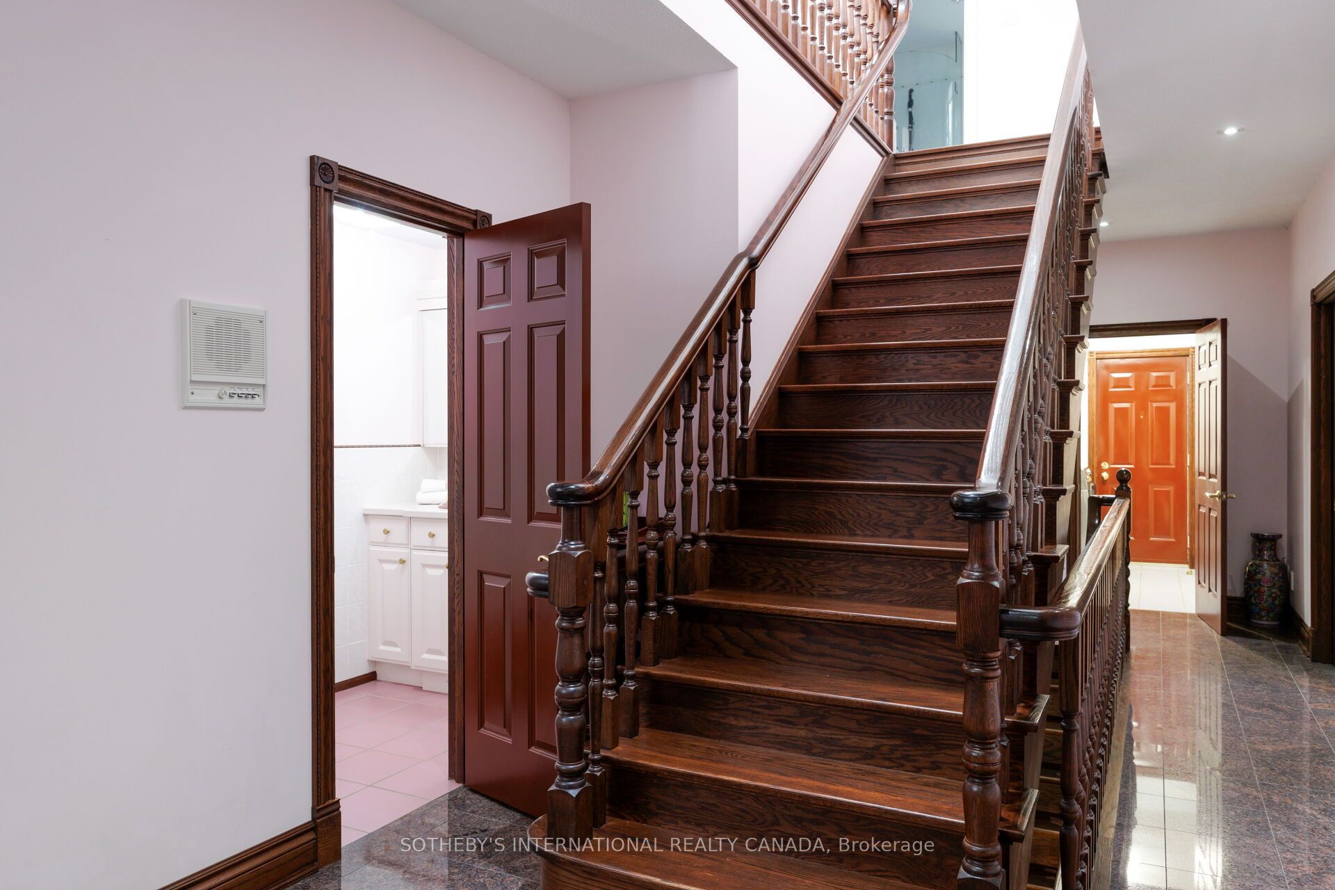 47 Great Oak Drive Property Photo 16