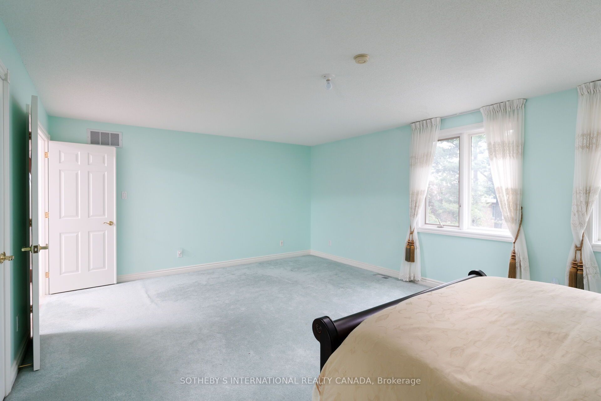 47 Great Oak Drive Property Photo 35